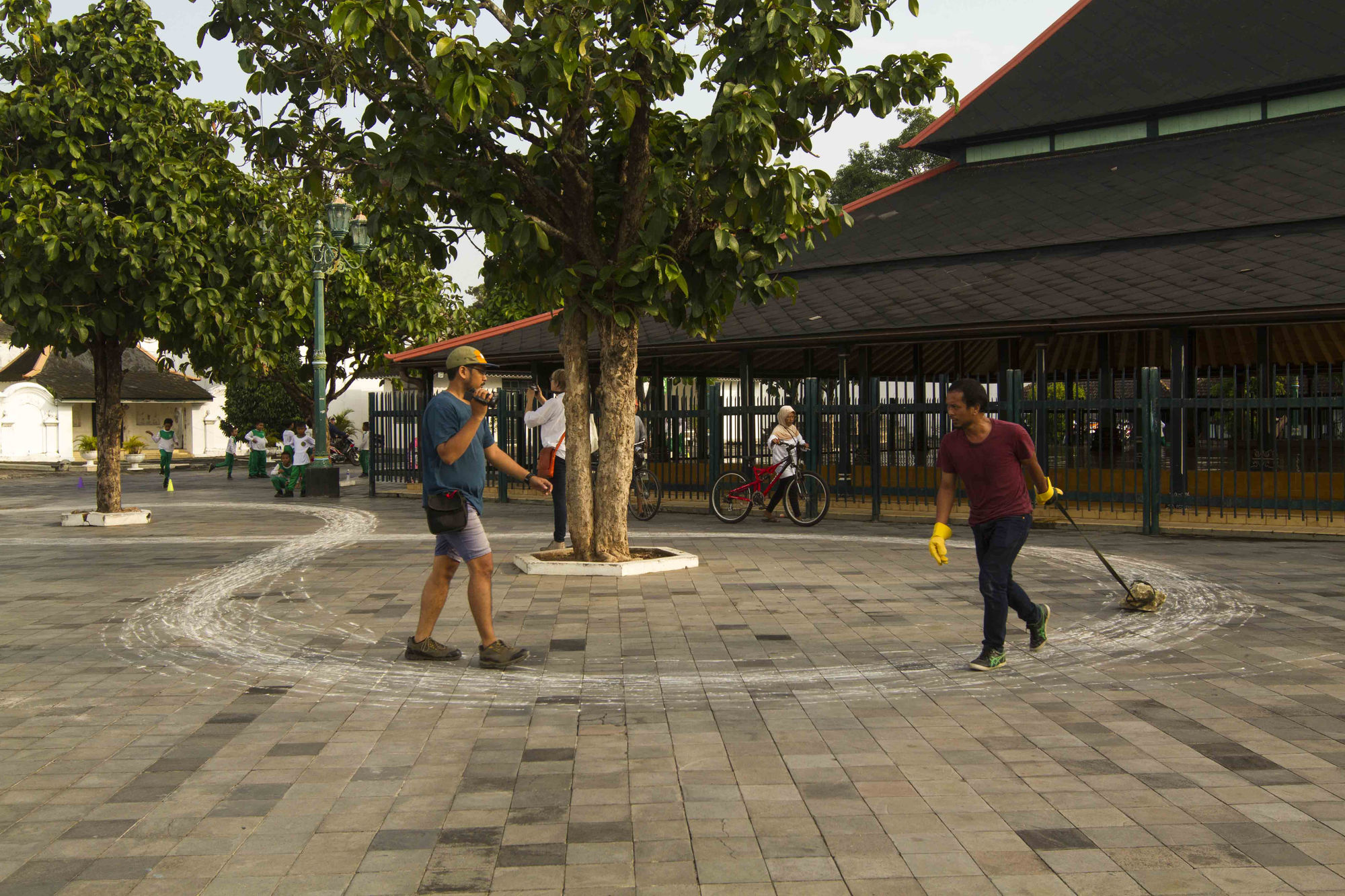 Aliansyah Caniago, CUT'ere, Walking Straight in the City, Cut the Kraton (King's Palace), 2016