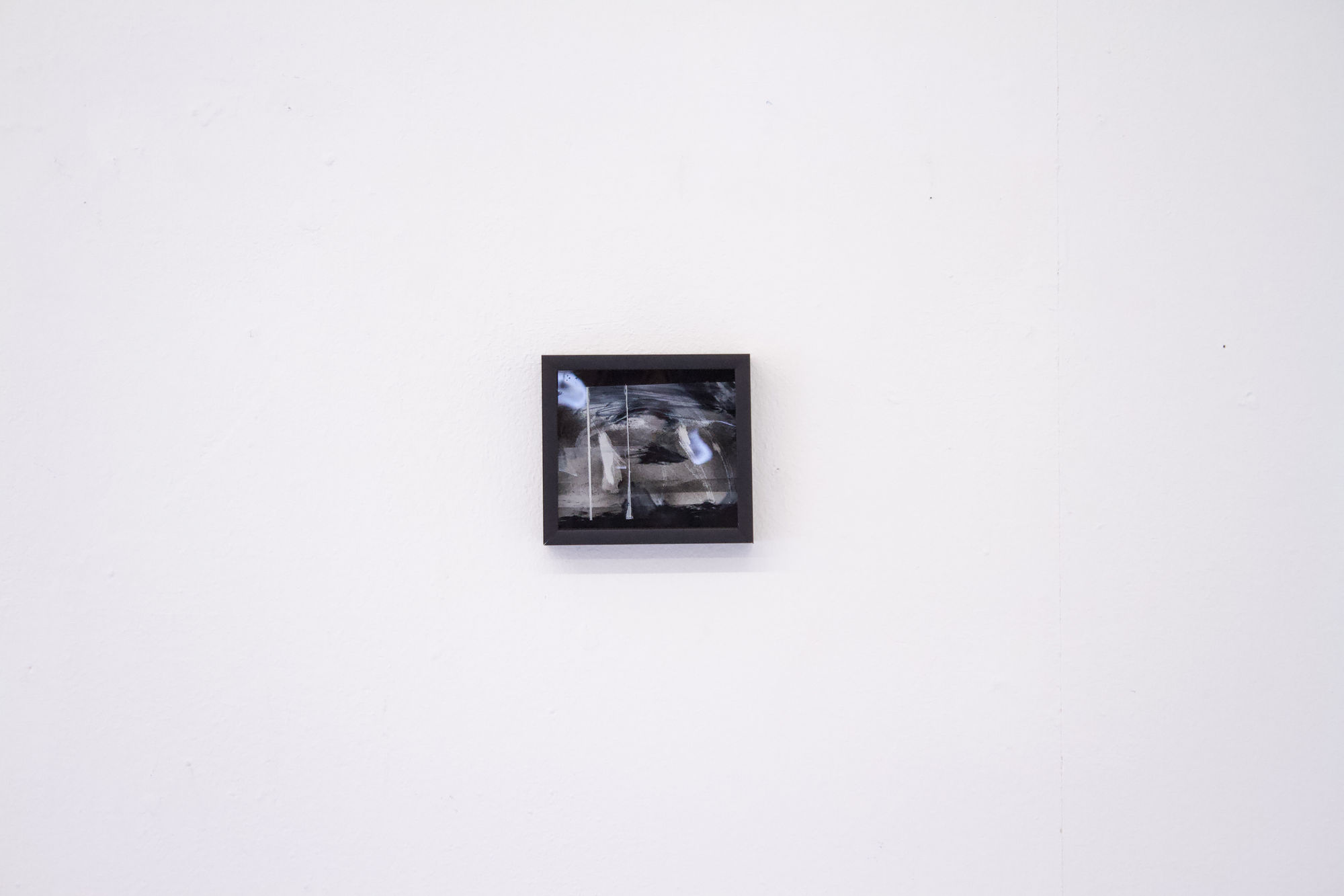 Sebastian Haas, „Tee ist kalt, vergiss das Gleichgewicht“ –series, 2025