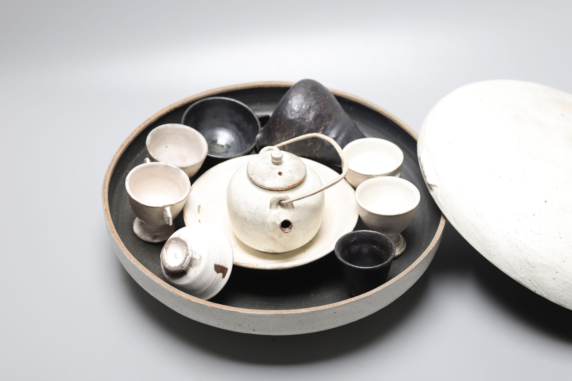 Park Sung-wook, Buncheong Tea Set, 2024