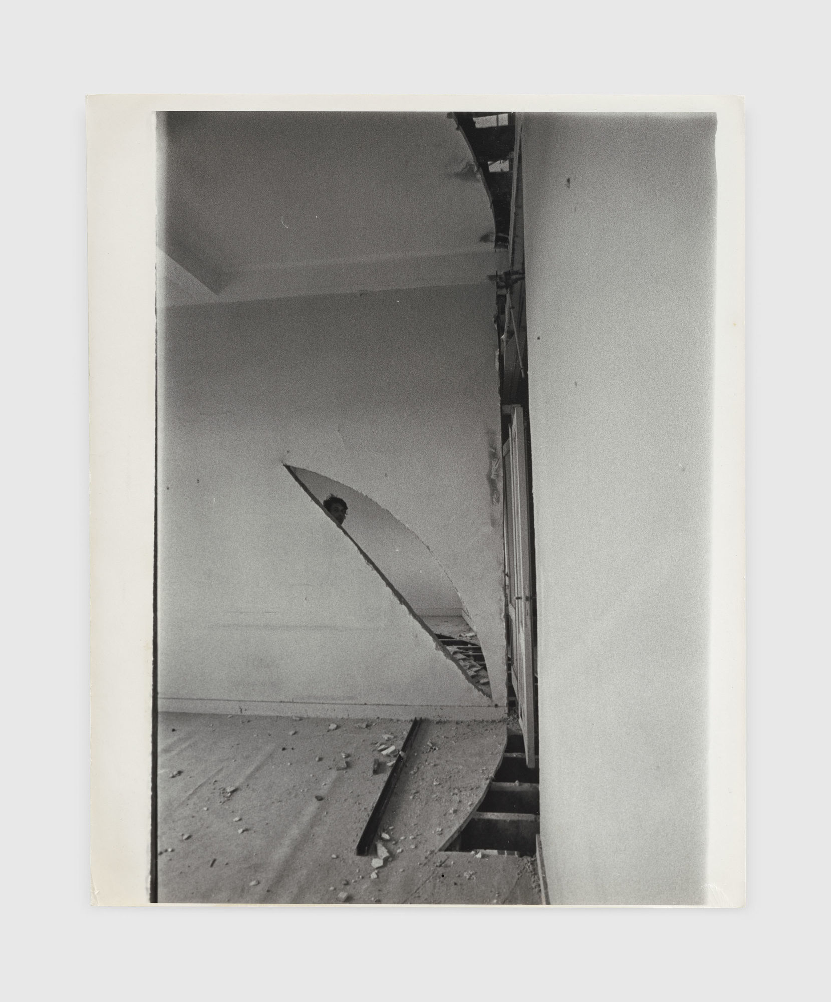 Gordon Matta-Clark, Office Baroque, 1977