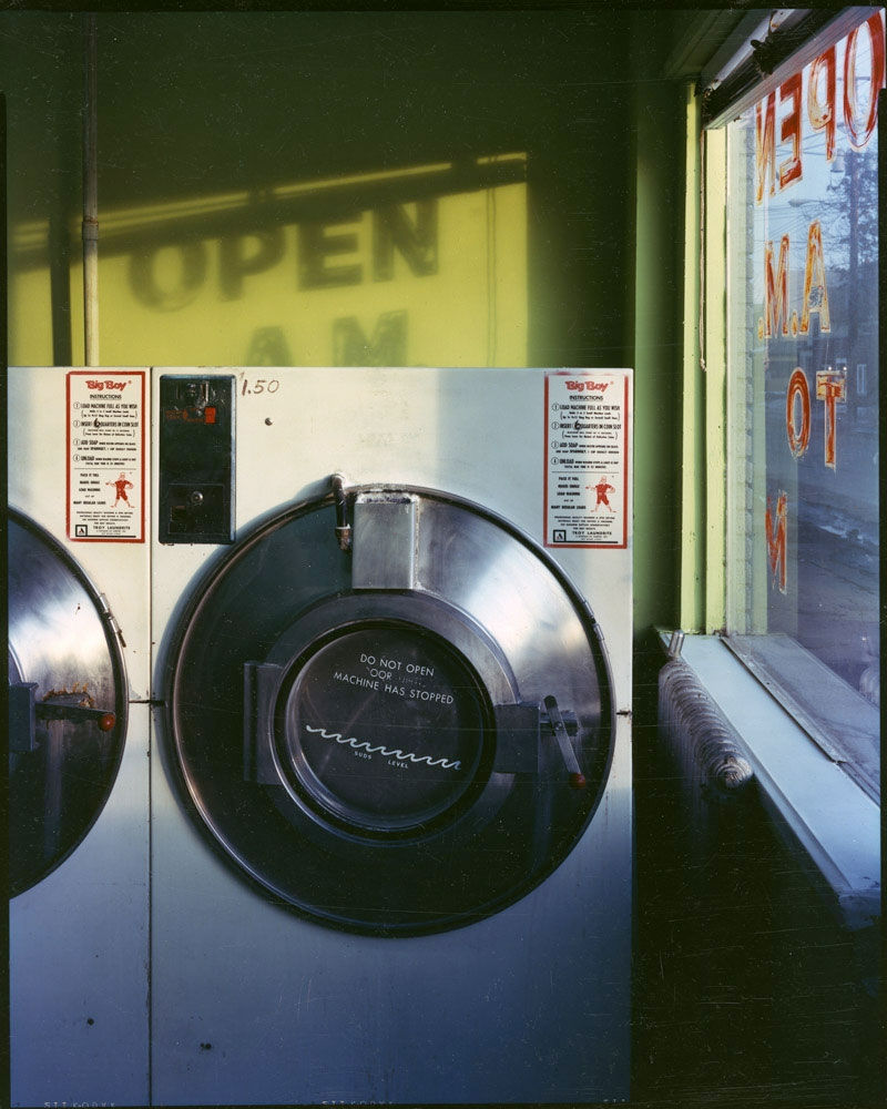 Bruce Wrighton Laundromat Tirage C-print d'époque 20 x 25 cm Dim. papier: 20 x 25 cm