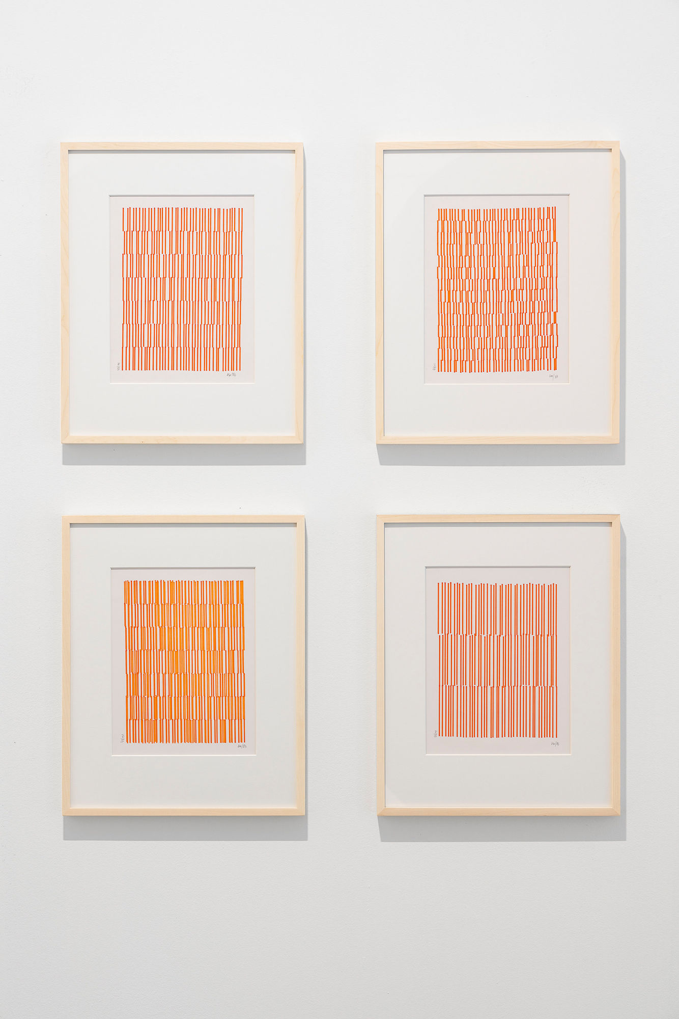 Vera Molnár, Segments oranges, 1988