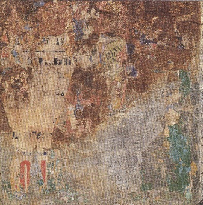 Raymond Hains Sans titre plaque de tôle galvanisée, restes d'affiches 101 x 101 cm (archives) 18 3/4 by 15 in. (archives)