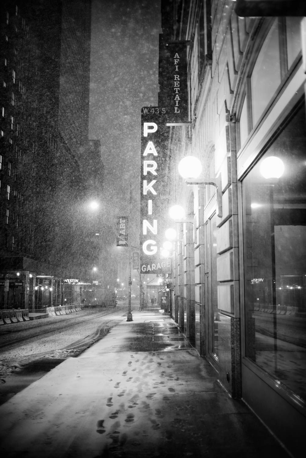 PHIL PENMAN, Times Square Parking, 2017