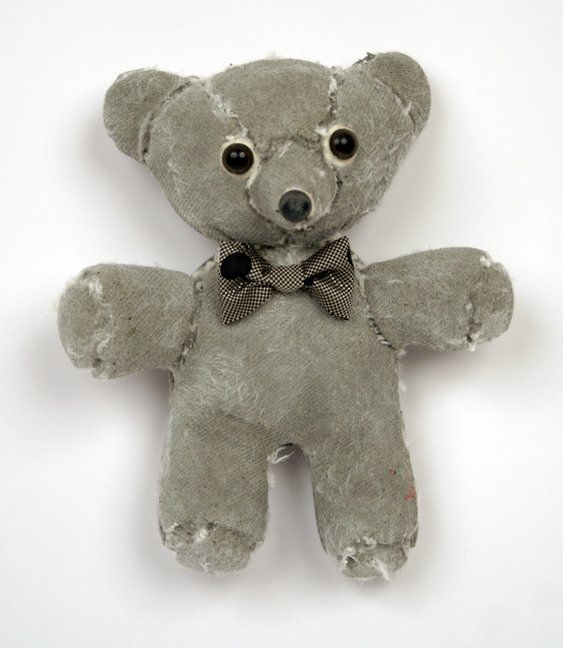 Ross Bonfanti, Hanging Teddy c451, 2013