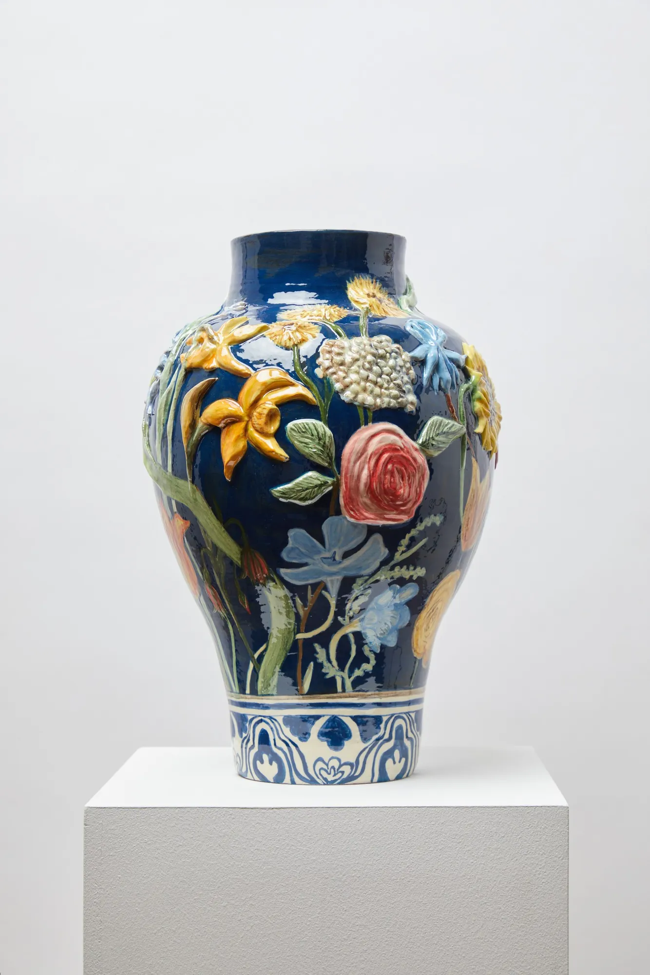 Henrietta MacPhee, Flowers and Berries, 2025