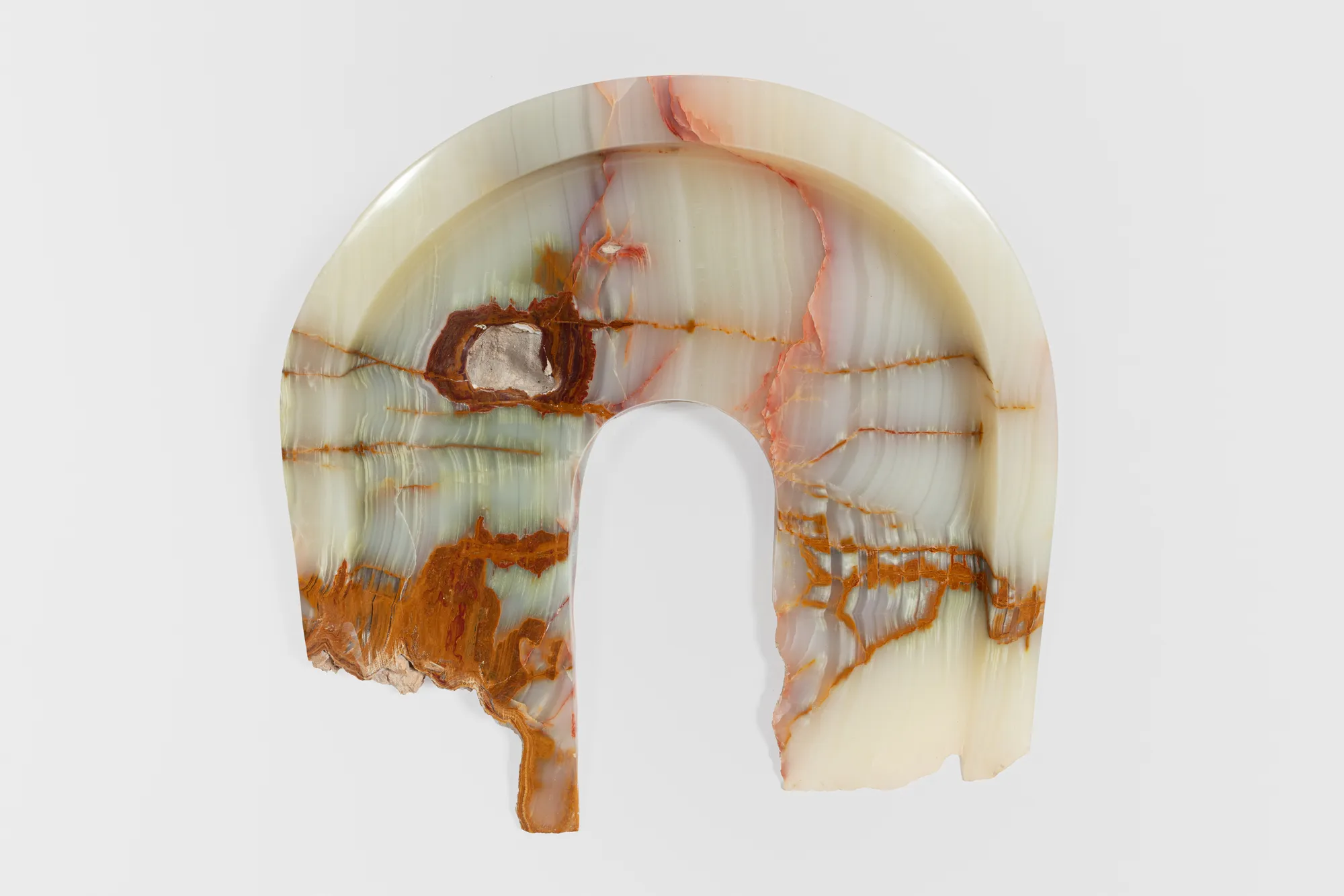 Cammie Staros, Onyx arcus, 2020