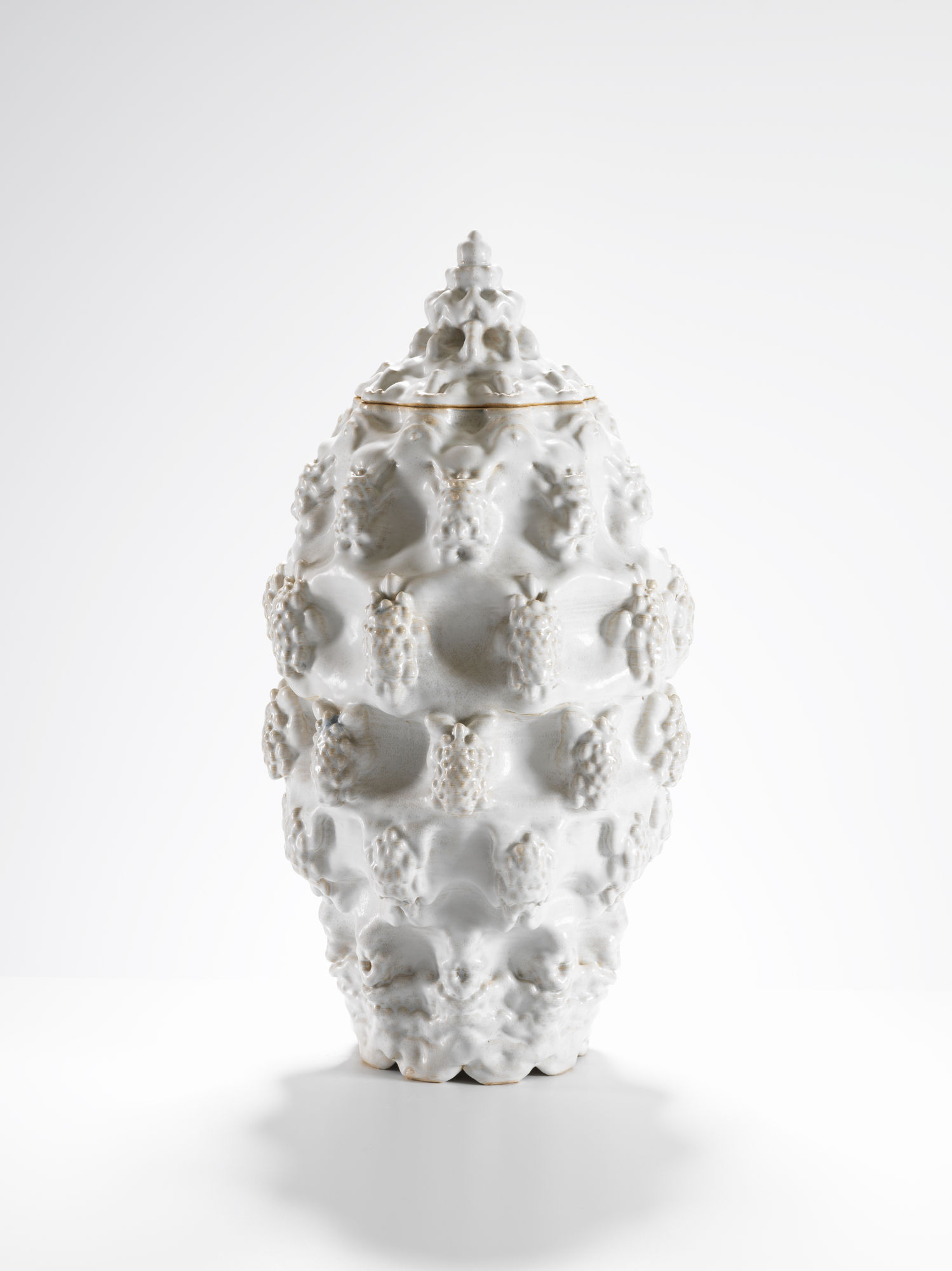 Jonathan Keep, Mandelbulb Urn II, 2021