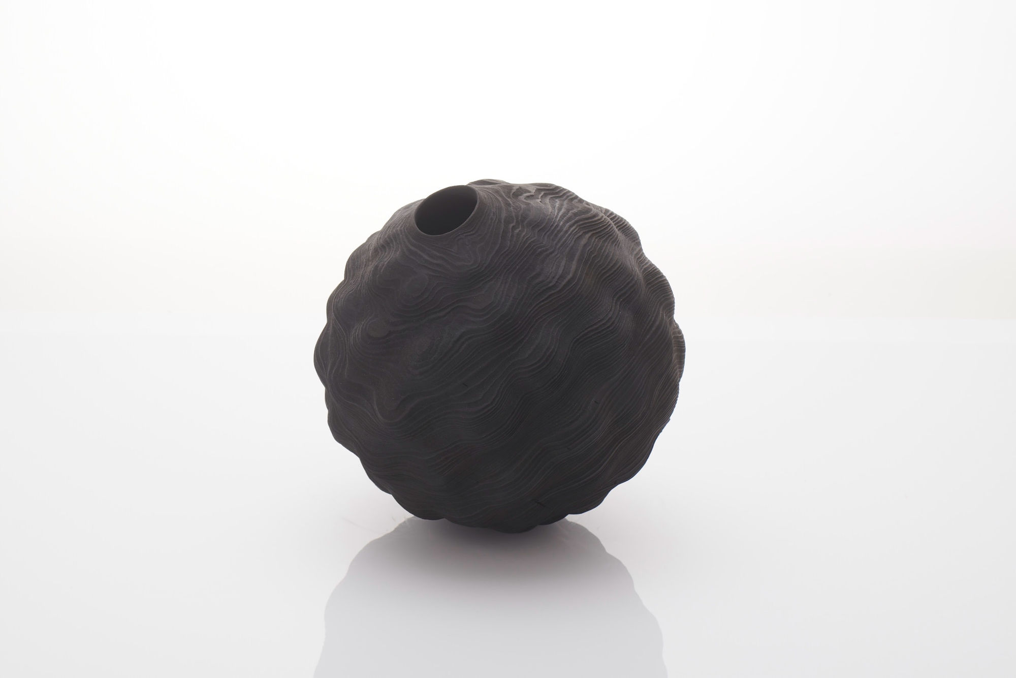 Eleanor Lakelin, Shifting Sands I/20 (smaller vessel), 2020