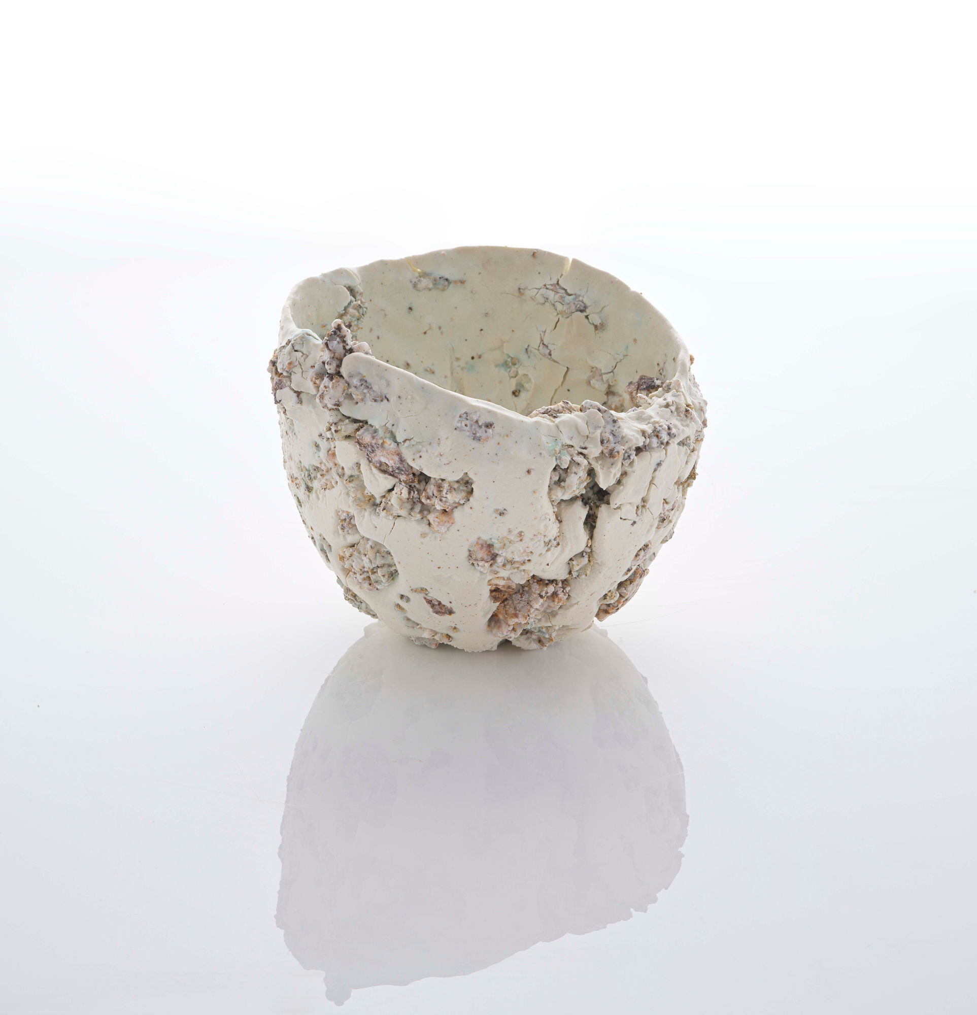 Aneta Regel, White small bowl (right), 2025