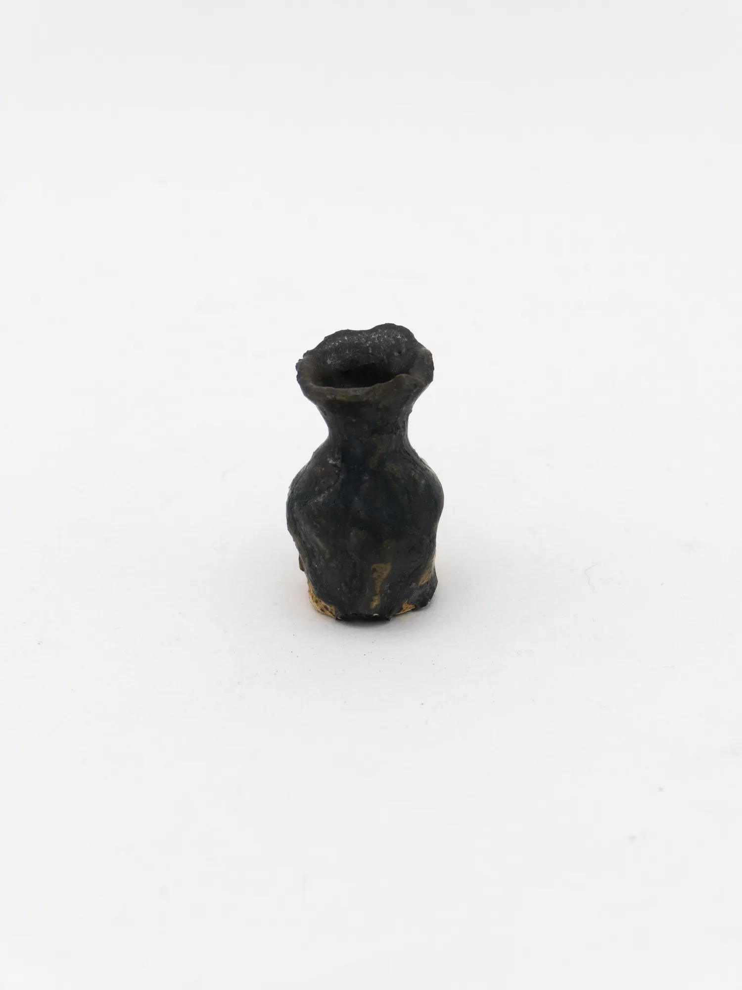 Kevin McNamee-Tweed, No Moon (Tiny Vase), 2023