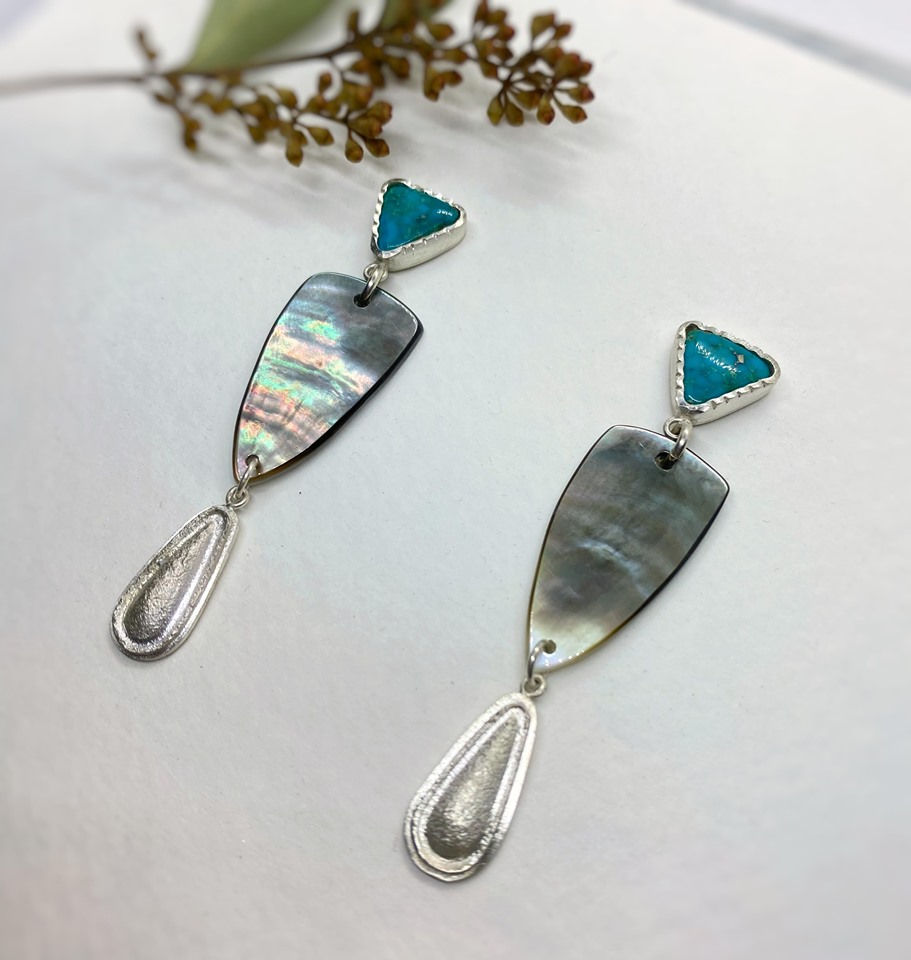 Rykelle Kemp, Triangle post earrings