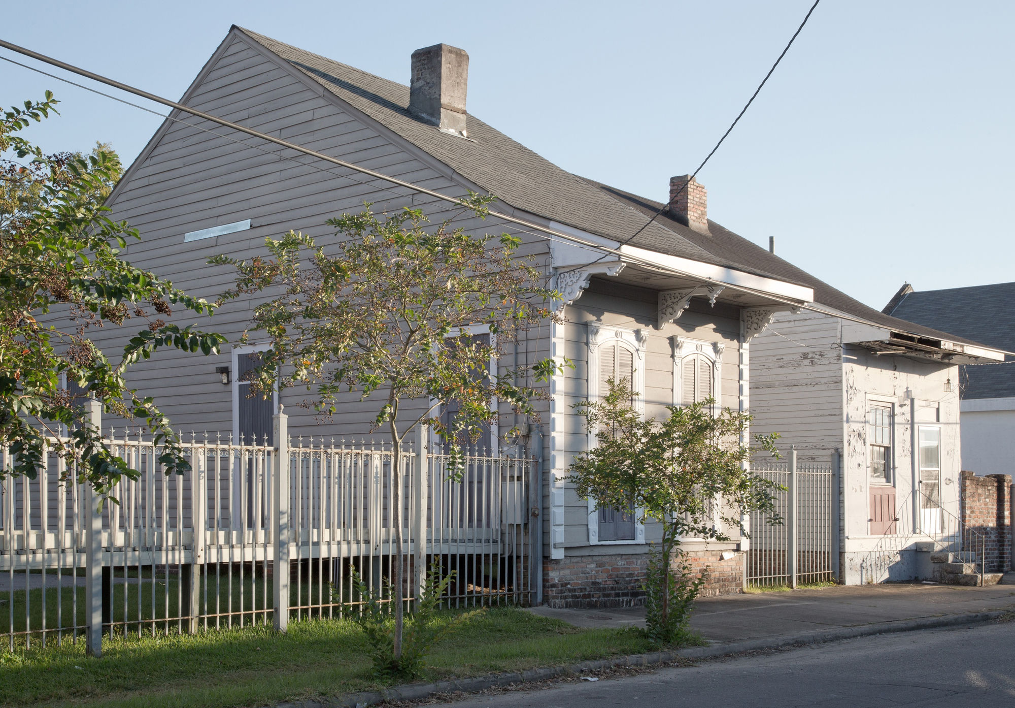 Zarouhie Abdalian Chanson du Ricochet, 2014 Sound and mirrored surfaces Installation view Prospect.3, 2014-15 New Orleans