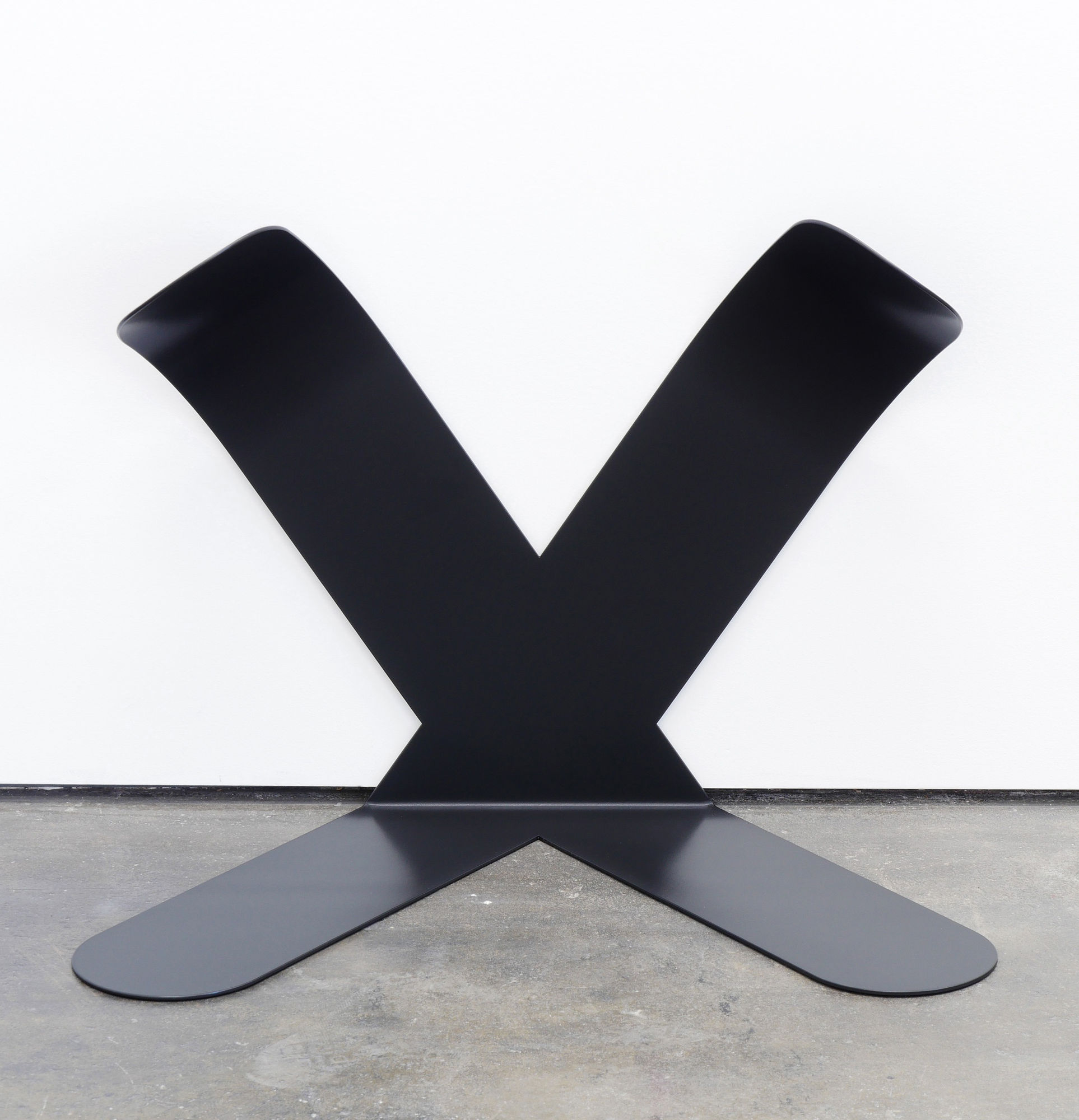 Laeh Glenn Xyzzzzzz, 2016 Powder coated steel 19 x 27 1/8 x 15 1/2 in 48.3 x 68.9 x 39.4 cm