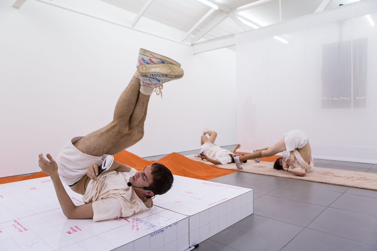 YGRG14X: reading with the single hand V