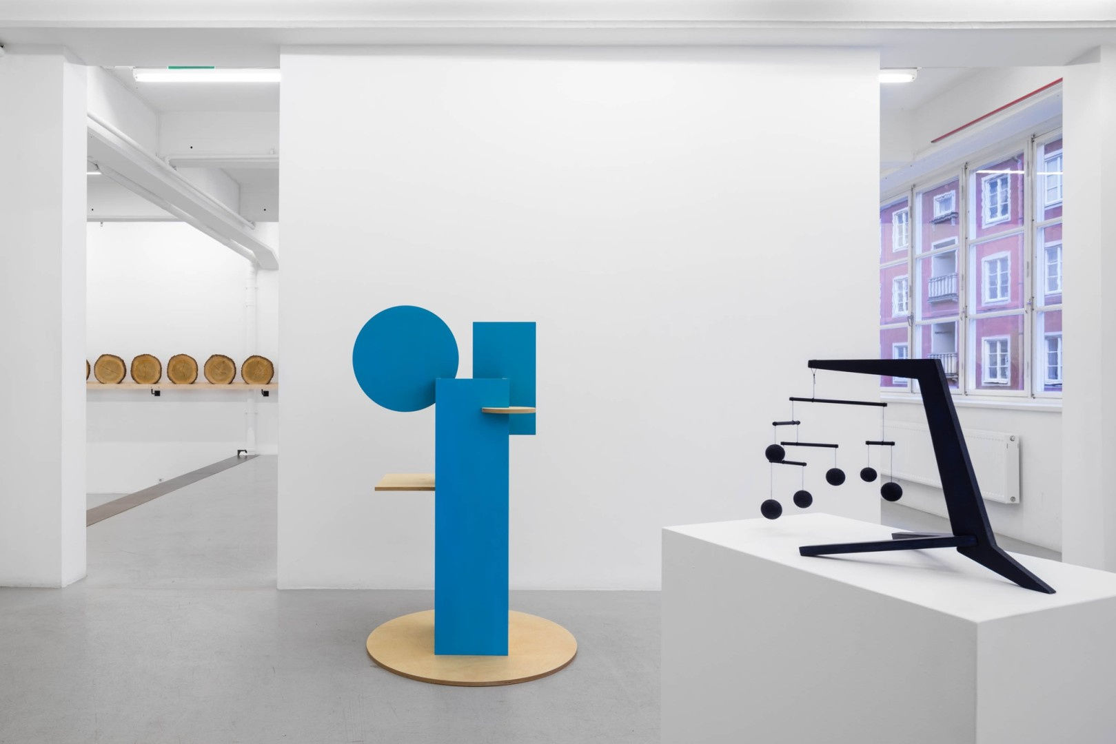 Xavier Veilhan Installation view "Cedar" Andréhn-Schiptjenko Stockholm, 2015