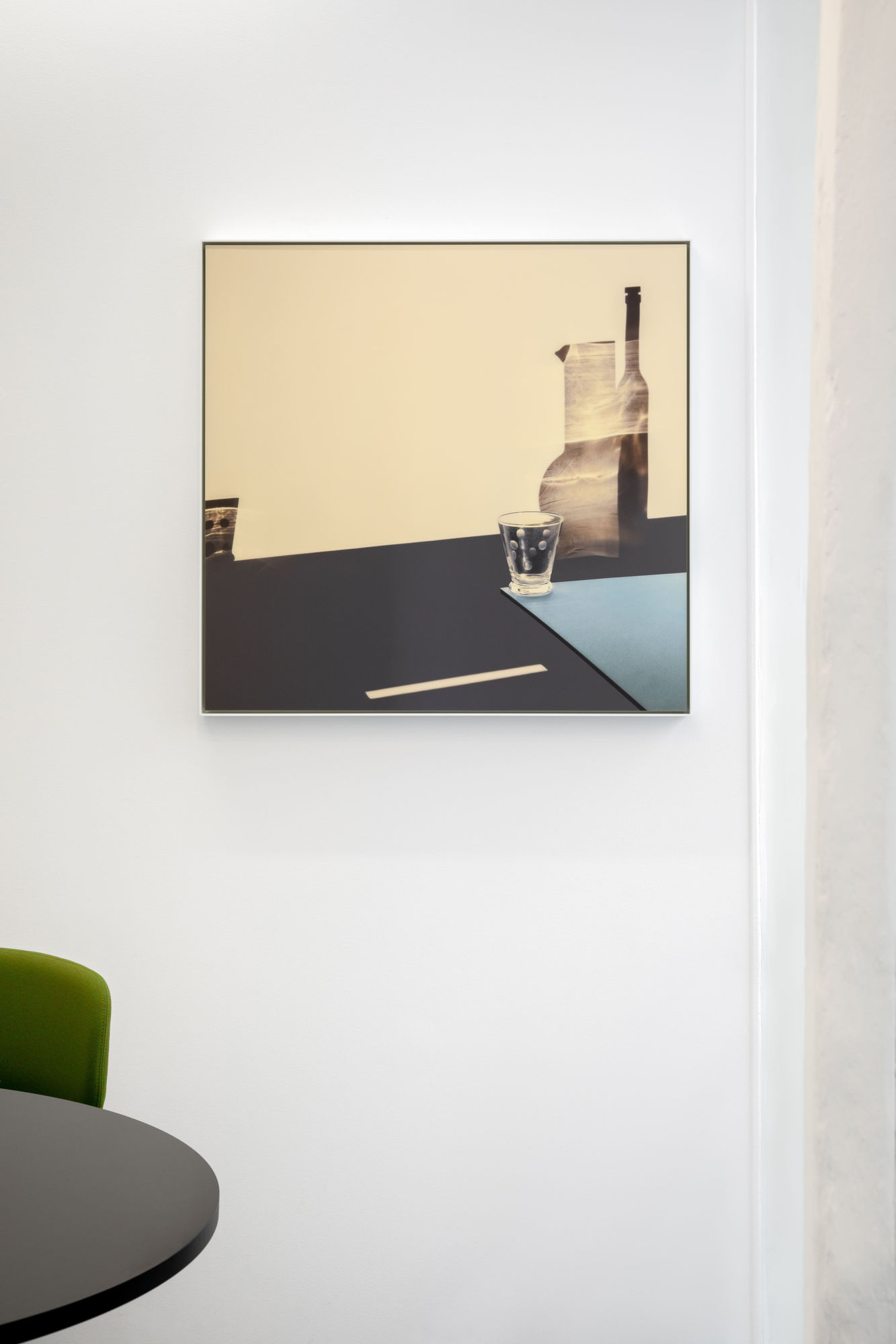 Uta Barth Installation view, Andréhn-Schiptjenko, Paris, France, 2021.