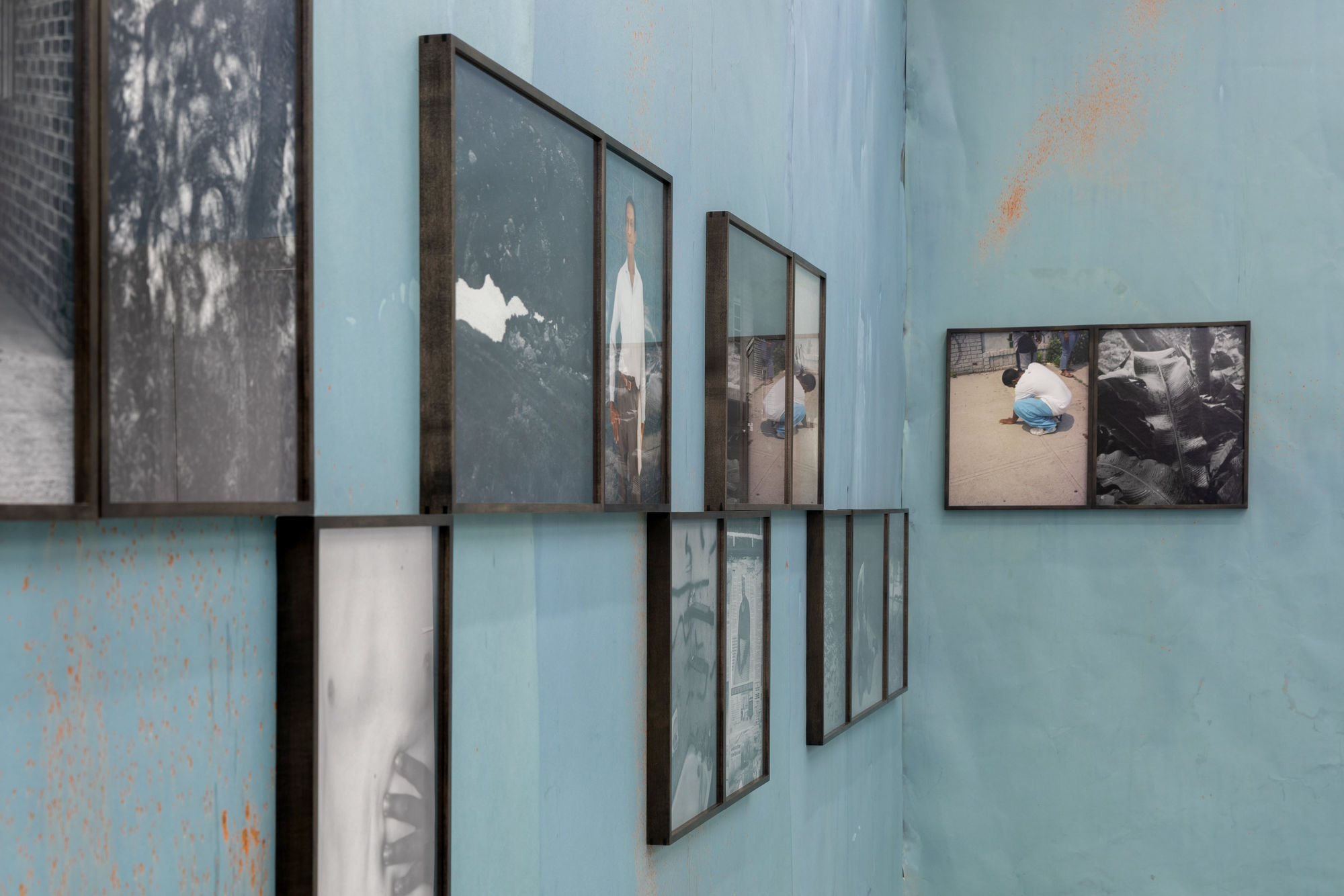 Santiago Mostyn Installation view, Andréhn-Schiptjenko, Paris, France, 2022