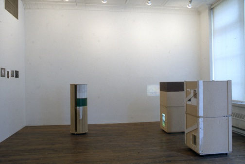Installation view of Manfred Pernice's solo show at Anton Kern Gallery, consisting of two installation pieces.