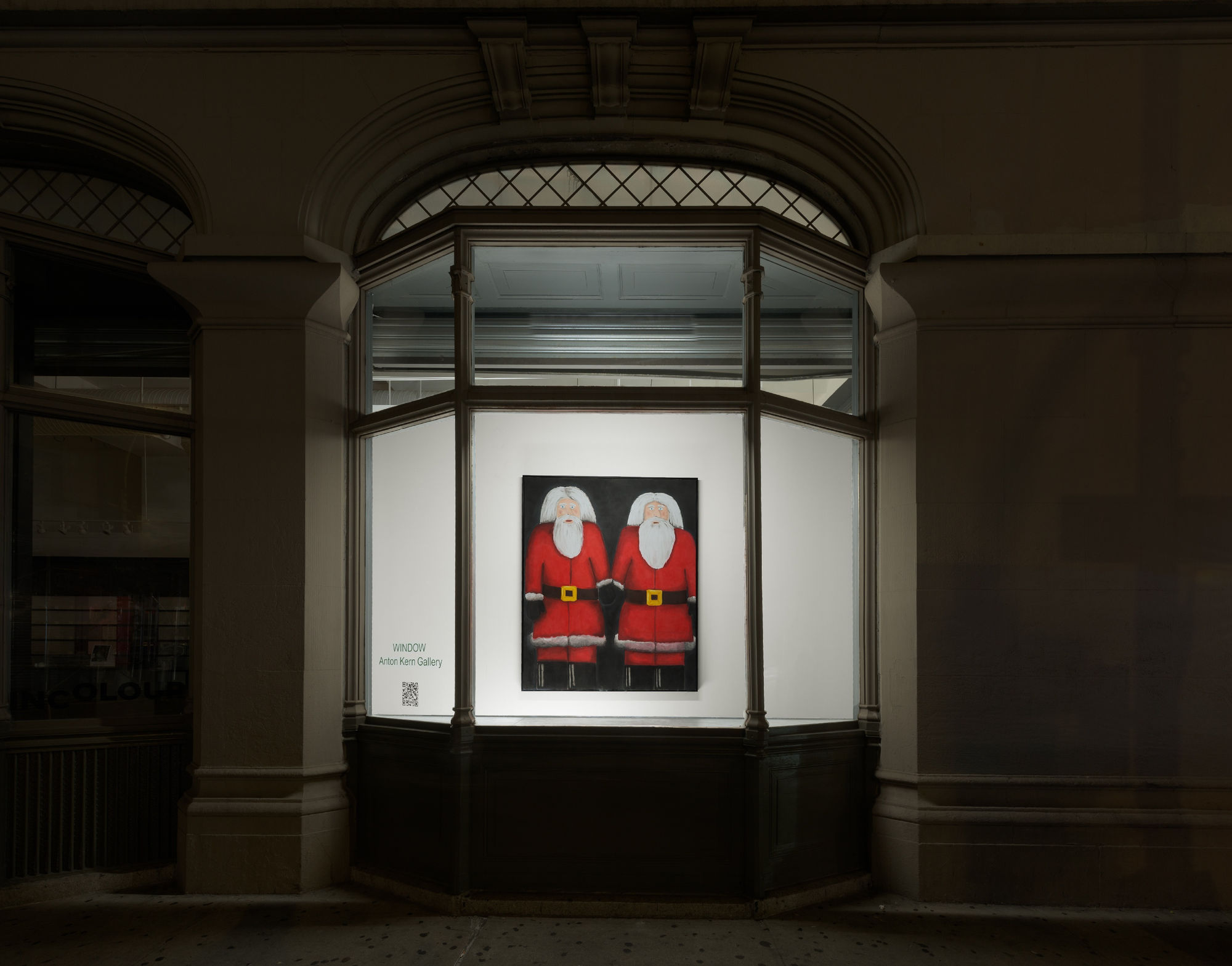 Installation view of the 2023 exhibition “Andrew Sim at WINDOW” with exterior view of walls, artworks and ceiling.
