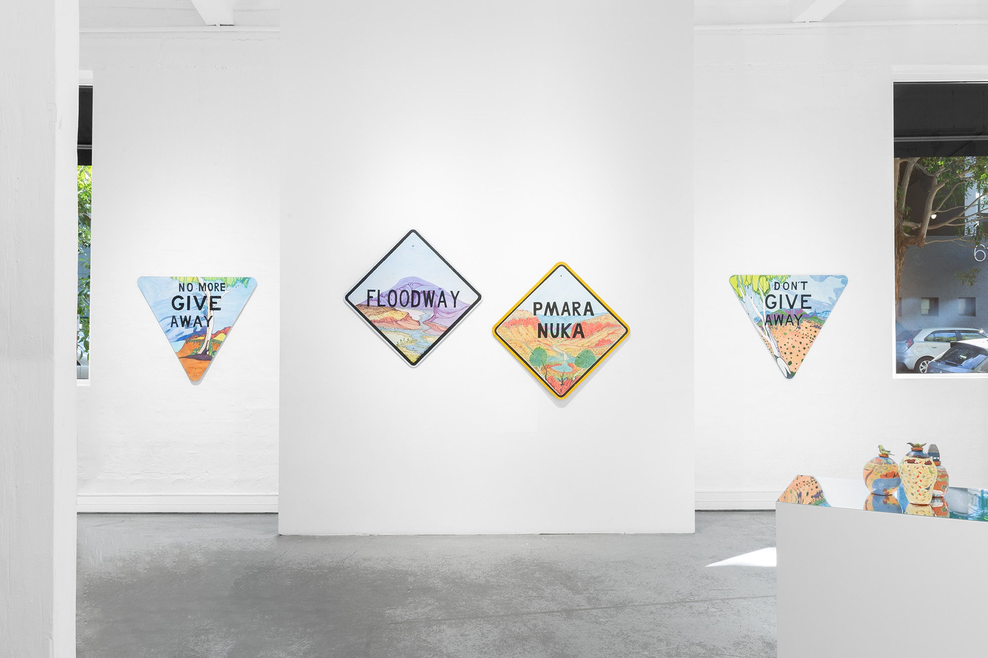 Iltja Ntjarra Many Hands