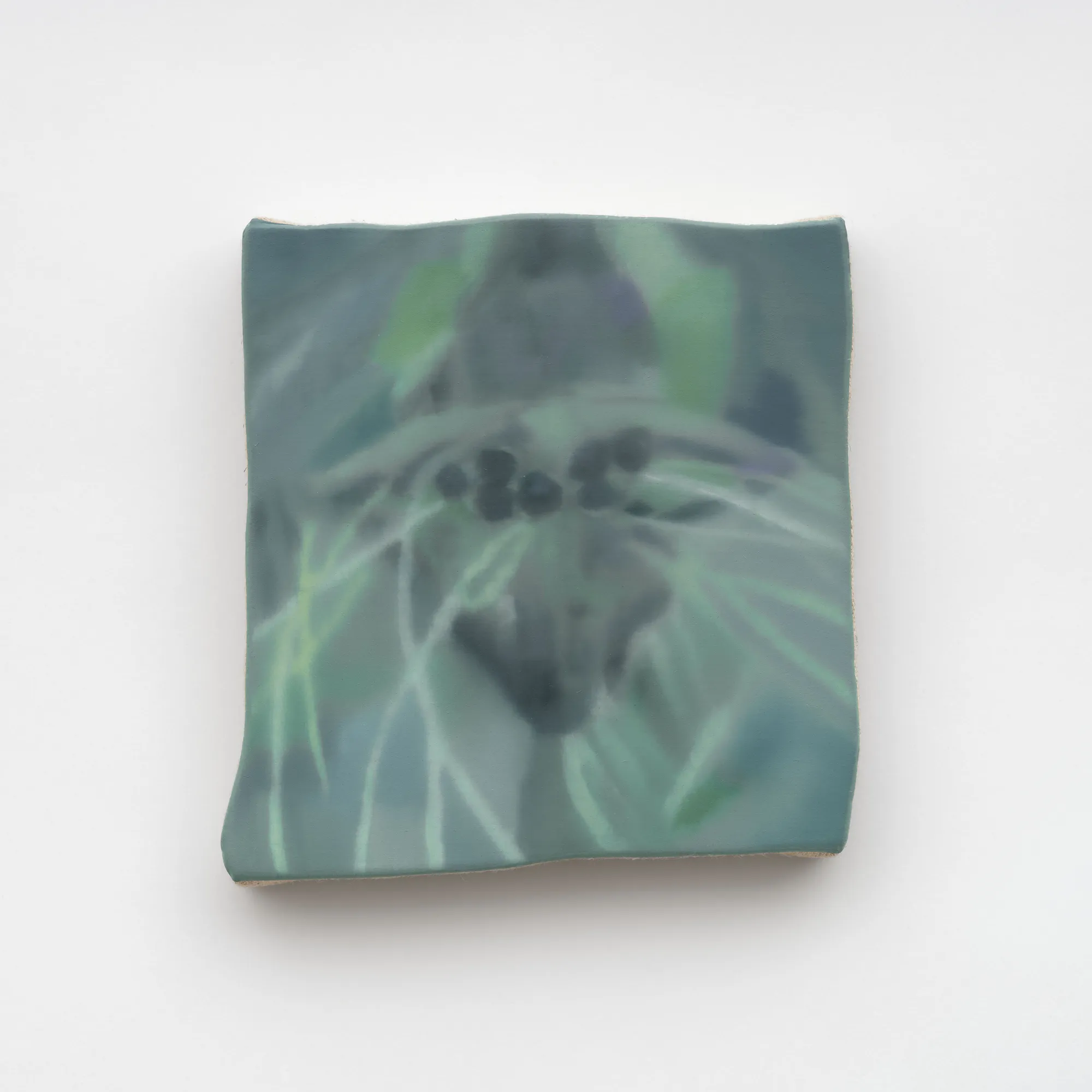 Luz Caraba&ntilde;o flor murci&eacute;lago, 2026 Oil on linen, stretched over shaped panel 5 1/4 x 5 in. 13.34 x 12.70 cm