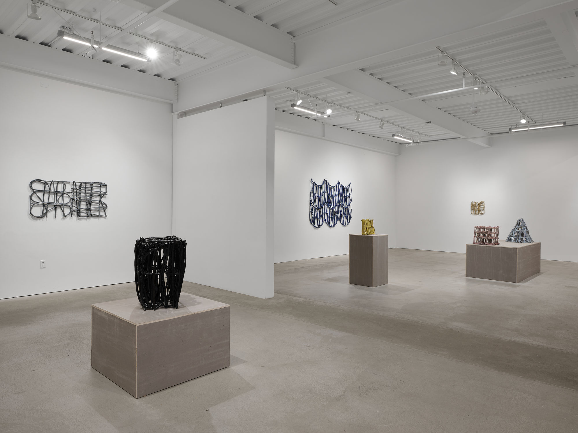 Henna Vainio: Opposite Knots