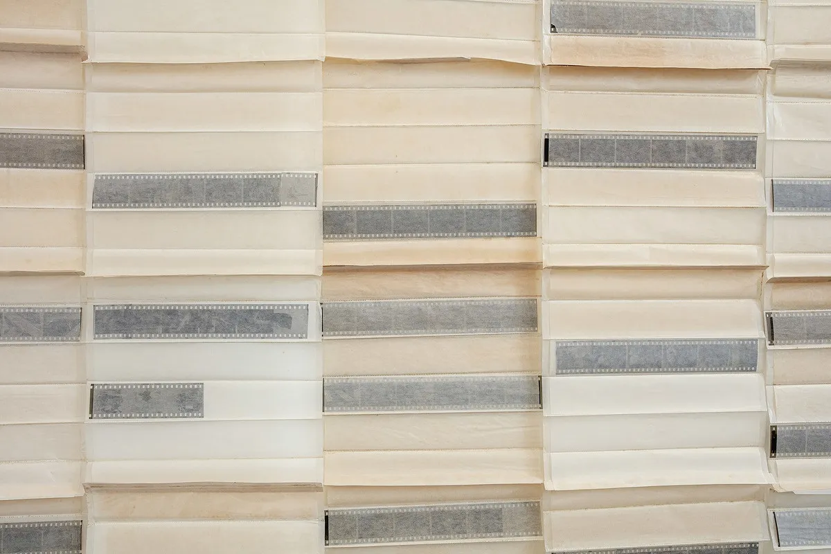 PELAS FRESTAS: ANA VITÓRIA MUSSI, MÁRCIA XAVIER E MARIA LAET