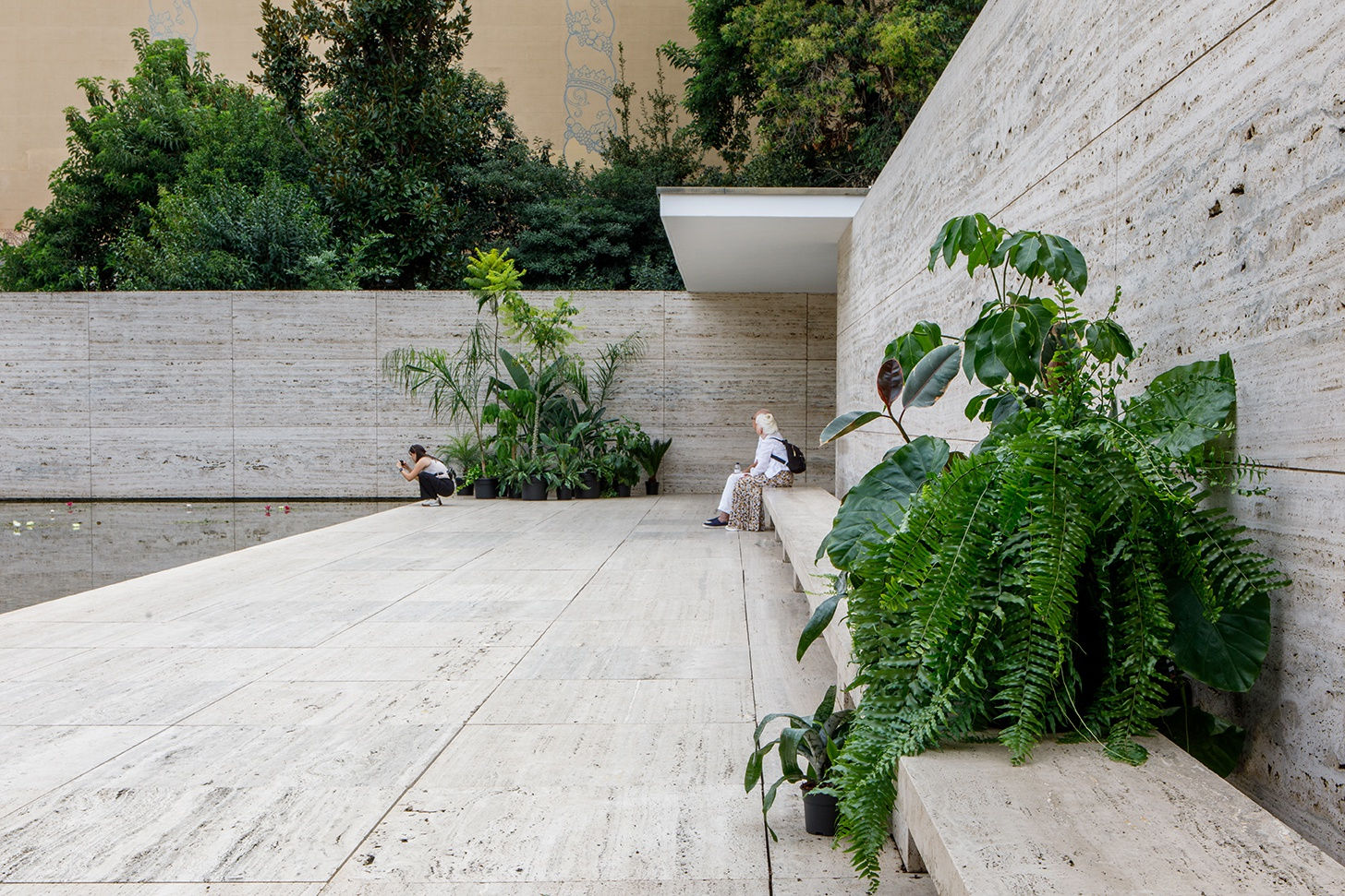Caio Reisewitz: Suspendre el Cel, Fundaci&oacute; Mies Van der Rohe, Barcelona, Espanha, 2024