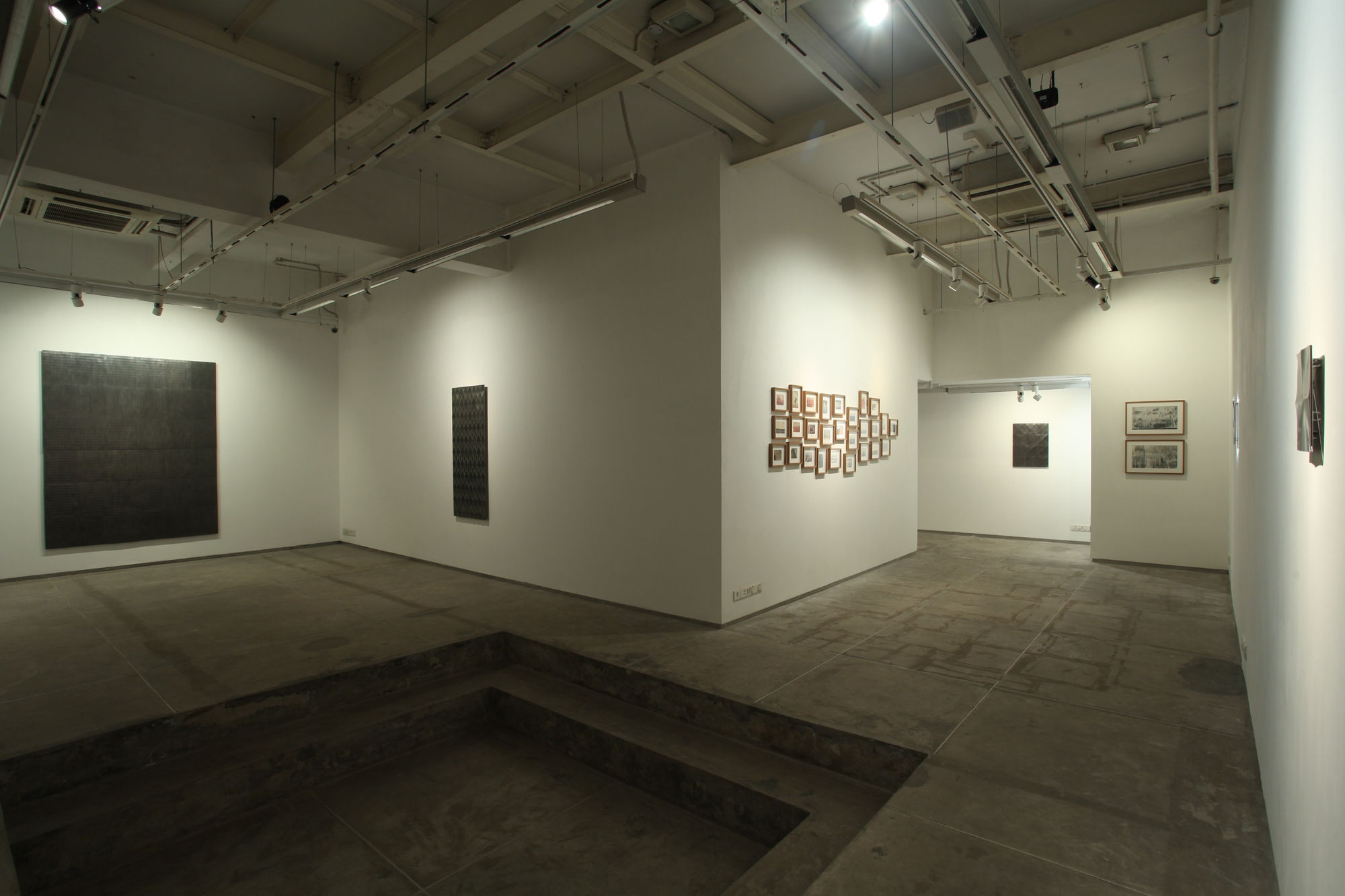 Ayesha Sultana | Outside the Field of View | Experimenter-Hindustan Road | May 09 - June 26, 2014