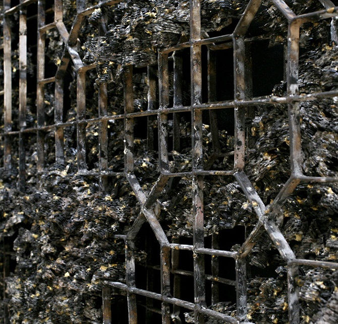 Sakshi Gupta, No Title (From The Series Lavish Absence, 2011 Metal scrap, paint, 412 x 152 x 25 cm | Detail