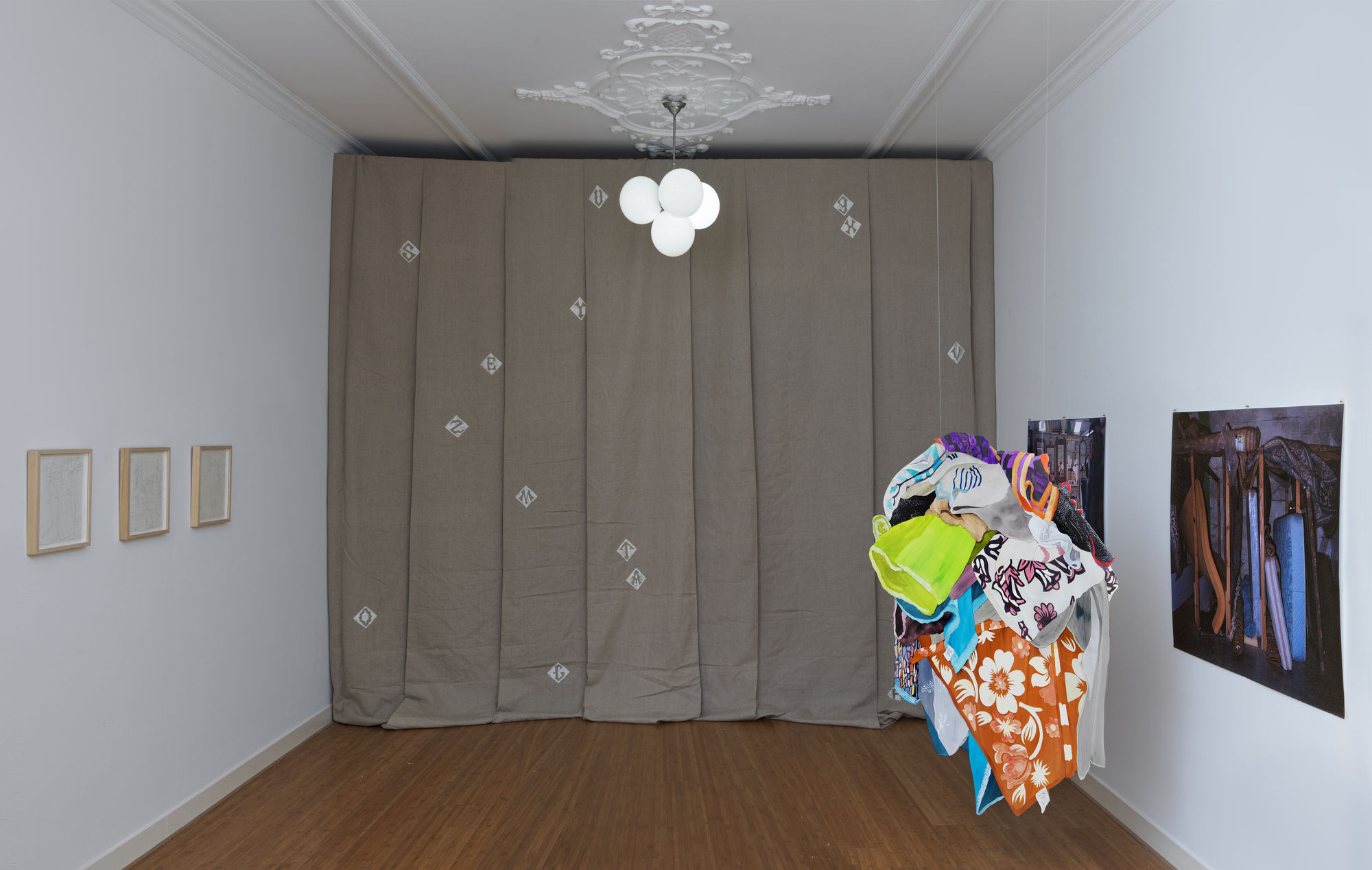 Lucile Desamory | My People (Heaps and Piles)