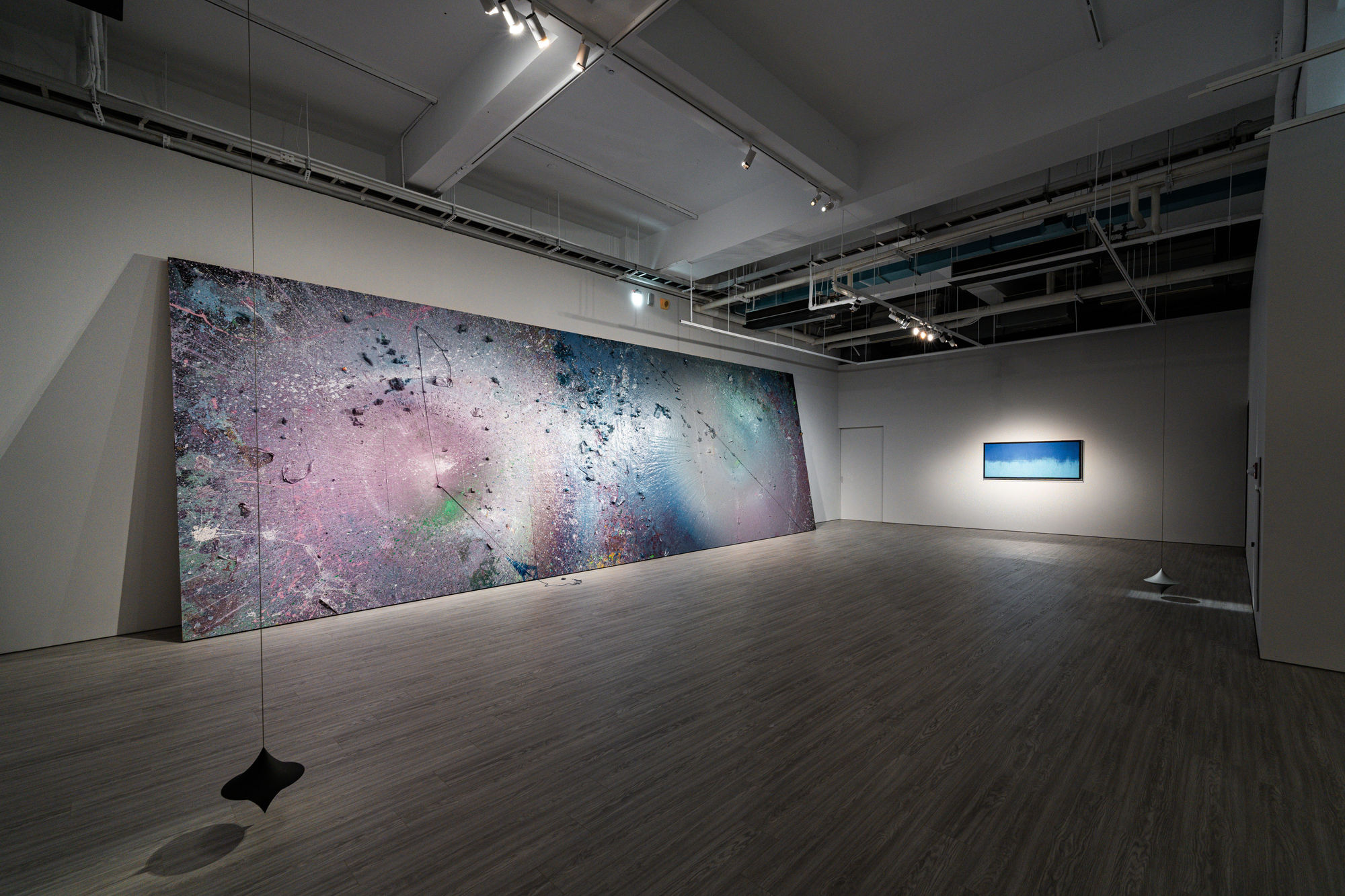 「自轉和公轉」大卷伸嗣