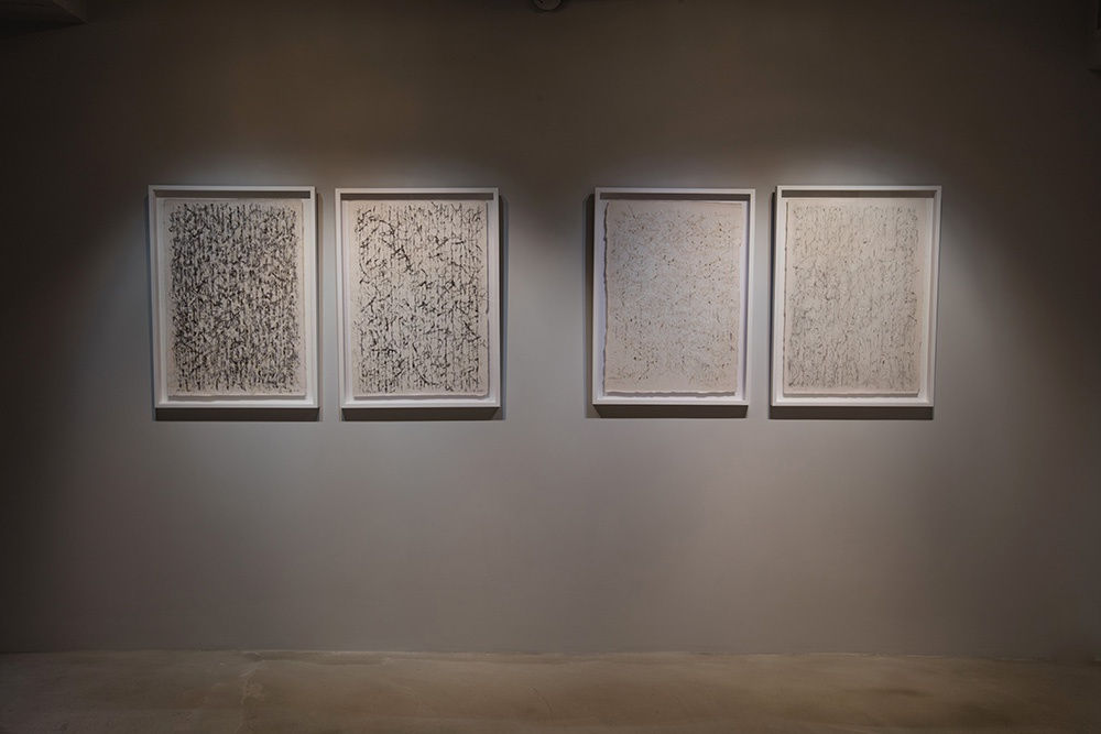 秦一峰個展「線．場」