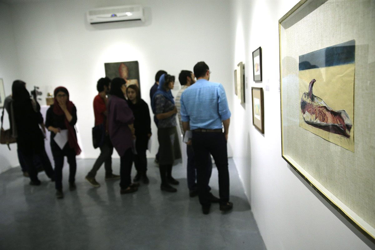 BAHMAN MOHASSESS IN 60 PIECES OF A LOST BODY