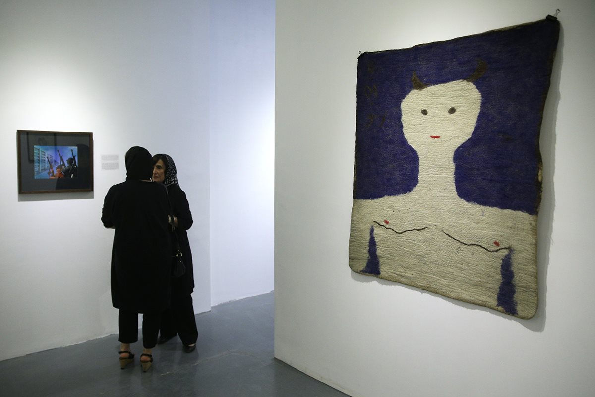 BAHMAN MOHASSESS IN 60 PIECES OF A LOST BODY