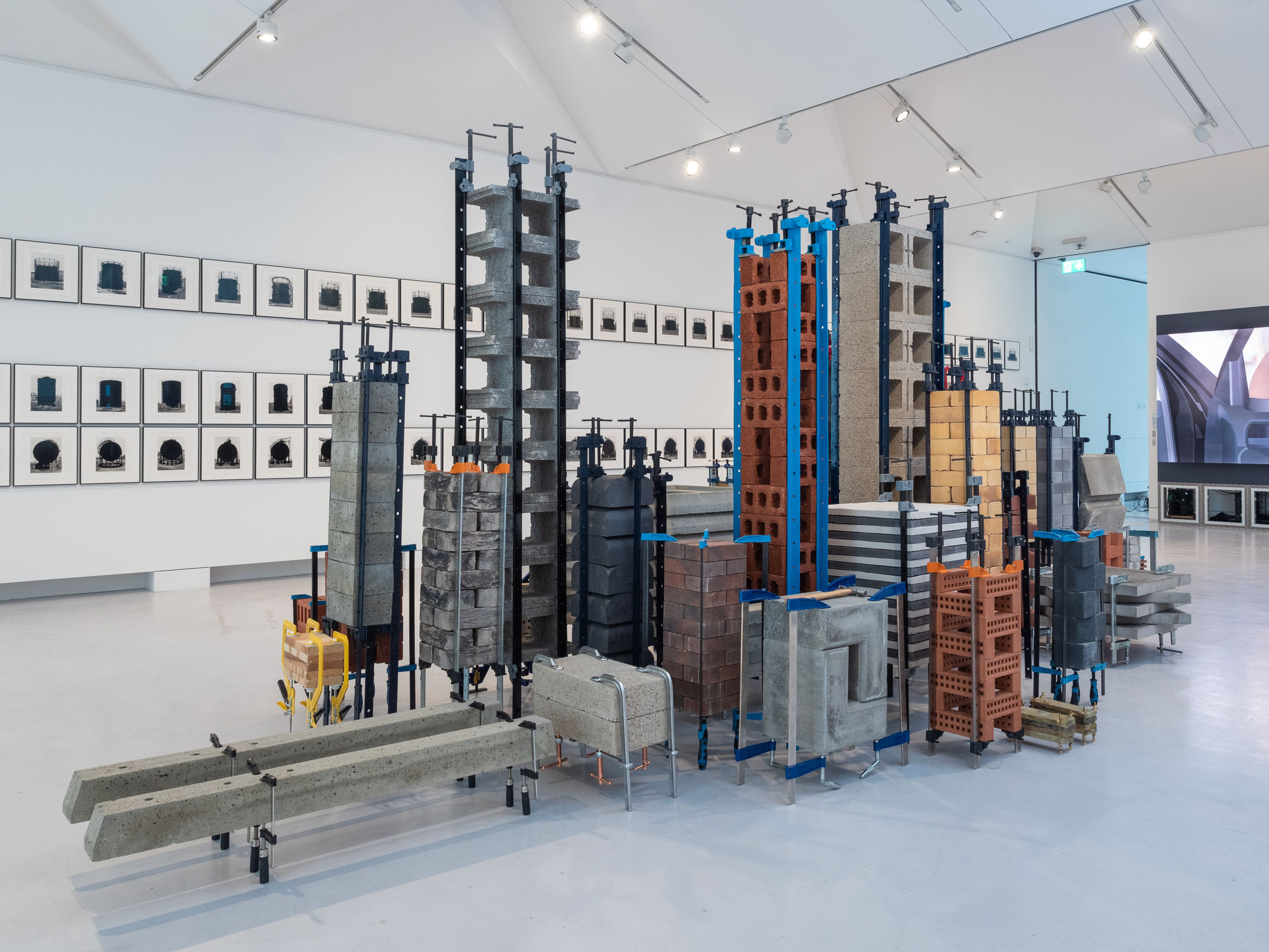 De(re)constructed Utopias