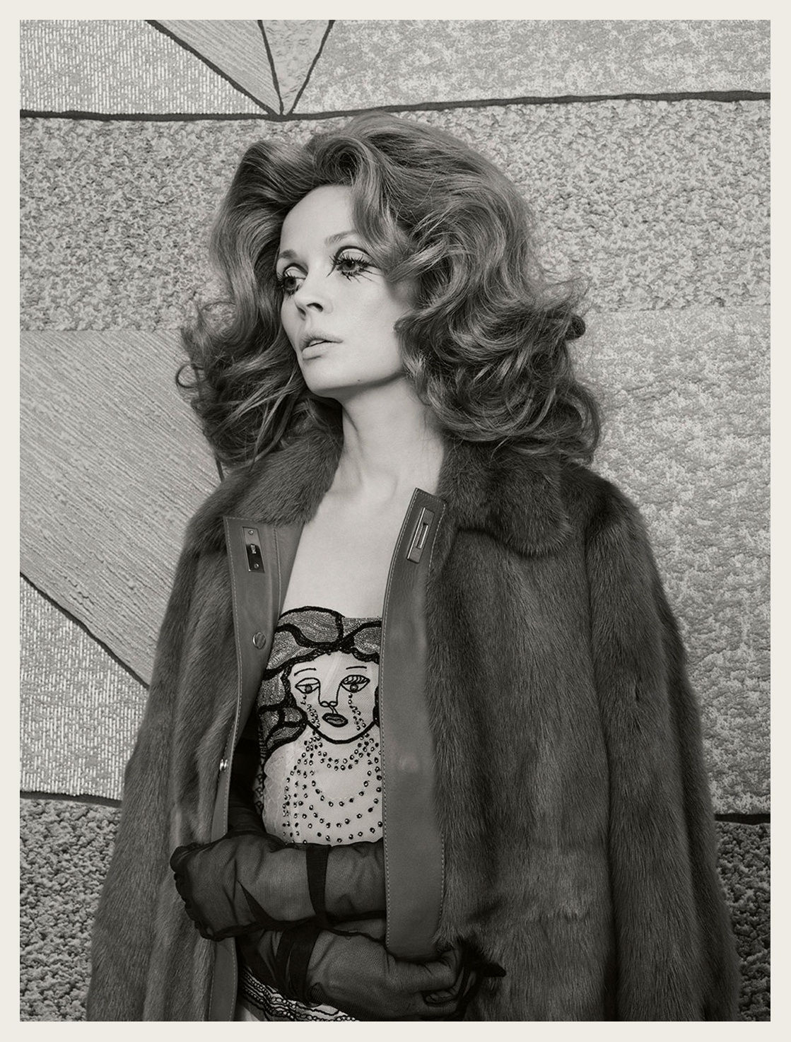 IDEAT Magazine Carte Blanche "Circus Acts" The Magicians Assistant