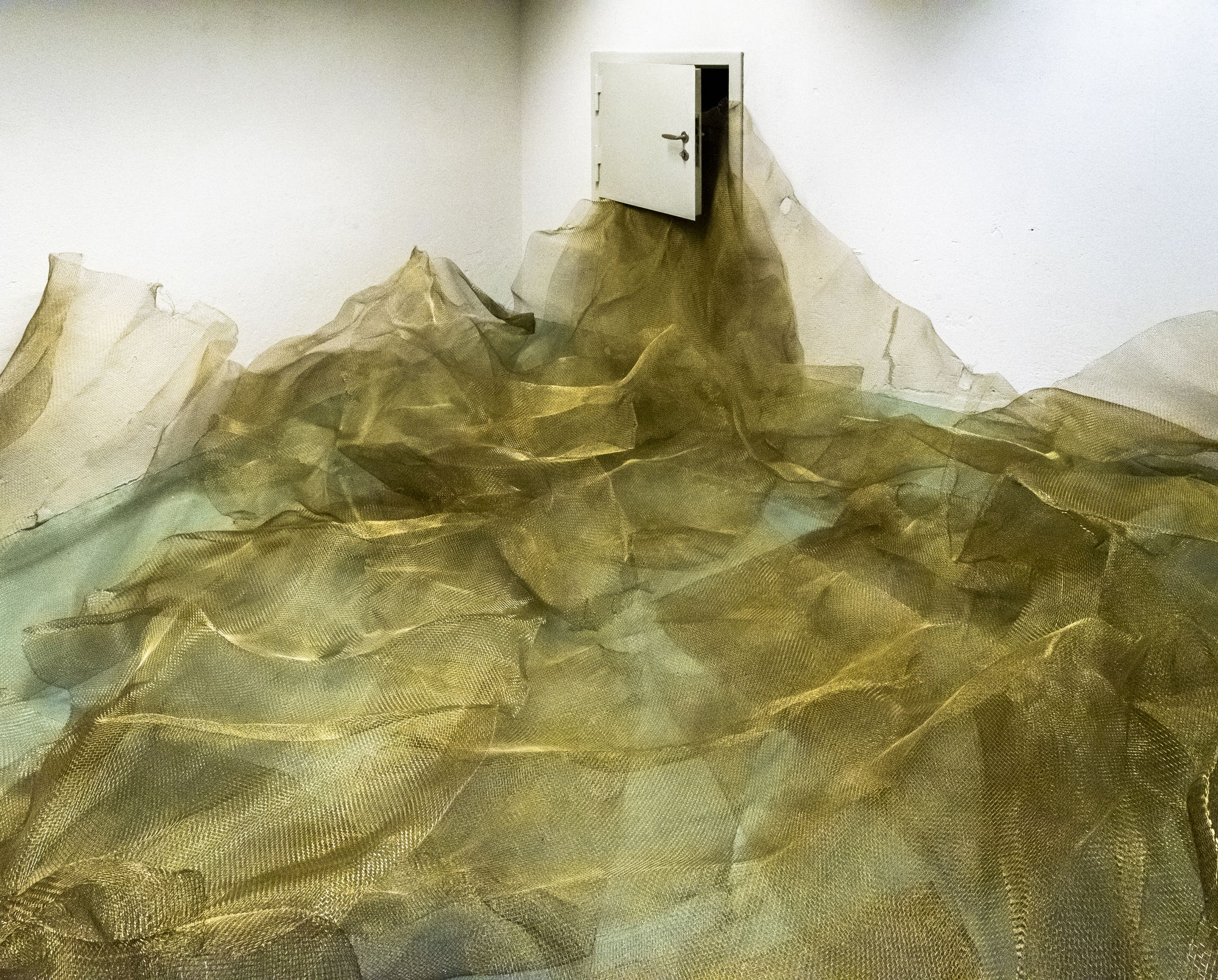 Serinyà | Whispers from the Mesh