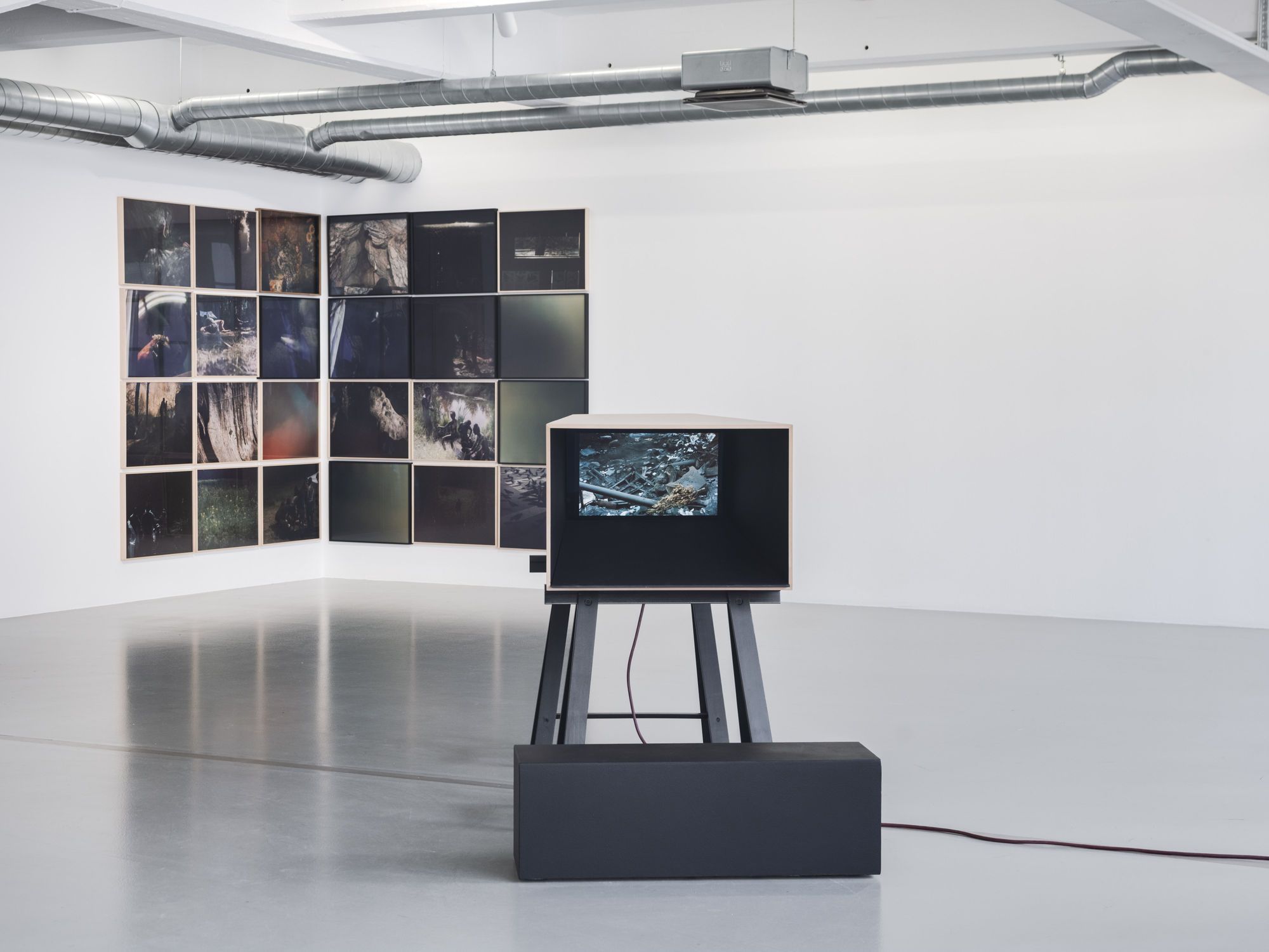 Installation view, Martina Hoogland Ivanow, Shadow Works, Living the Dream, 2025, Galleri Duerr. Photo: Jean-Baptiste Béranger.