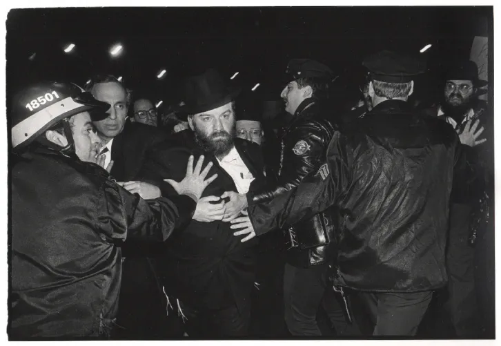 Dafydd Jones, Exhibition in a Box (Norman Rosenbaum...), 1992