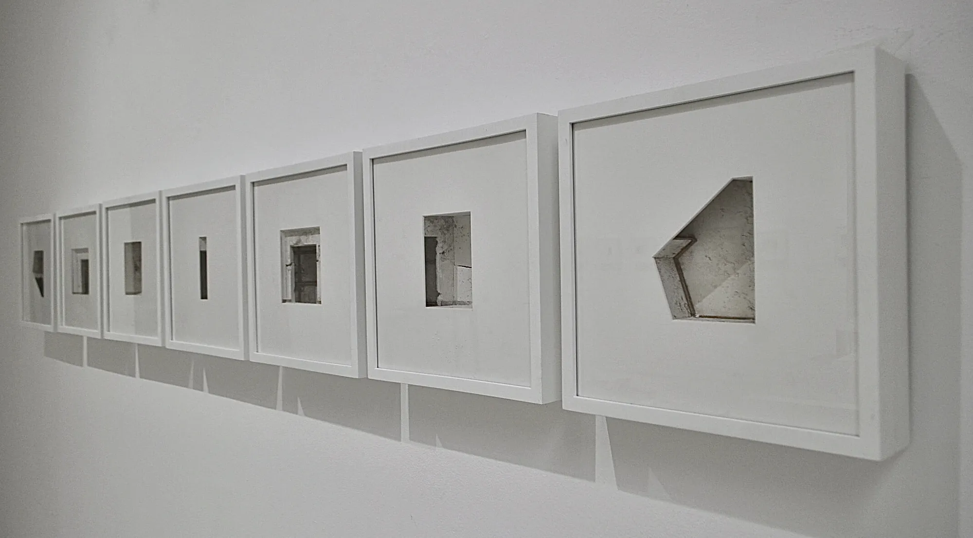 Alberto Alejandro Rodriguez, Destruktion III series (2021) installation view
