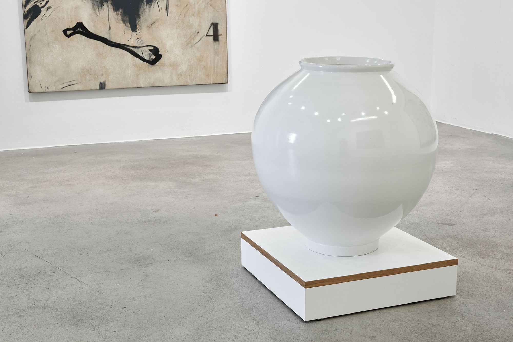 [COLOGNE] THE TRANSCENDENCE OF WHITE