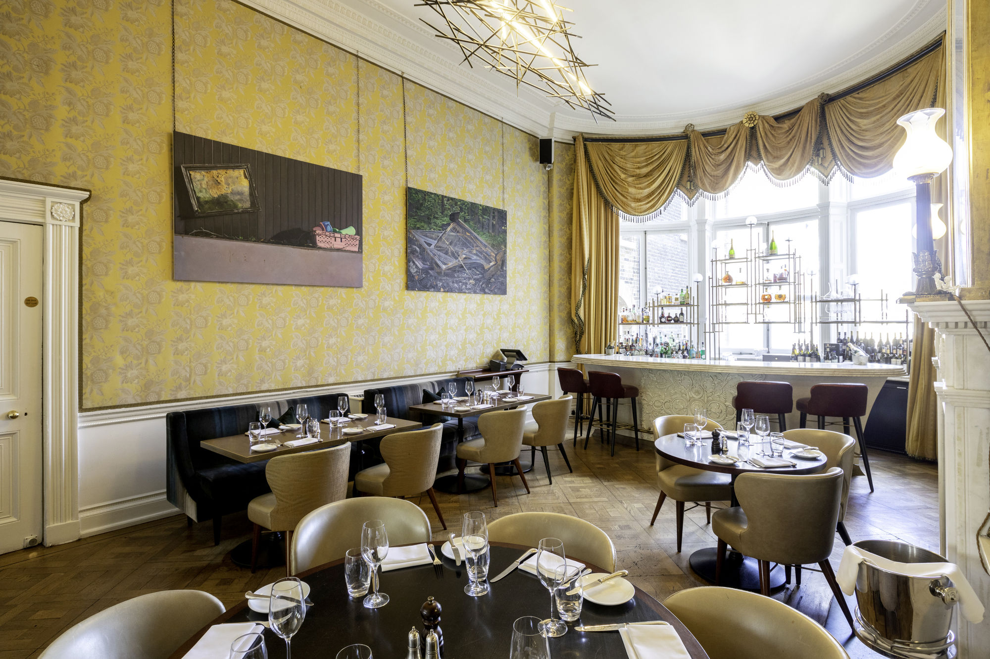 Image courtesy of Demelza Lightfoot Photography