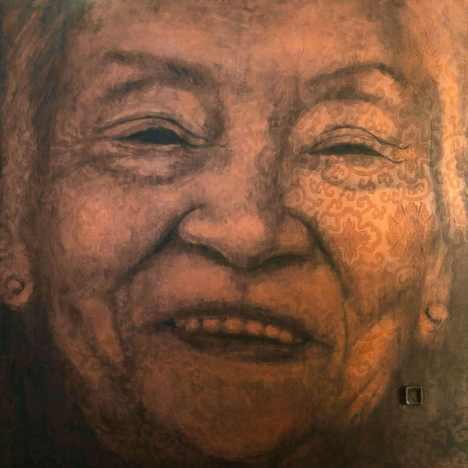 Gavin Tu. Matriarch, 2021. Acrylic paint on Chinese silk, 74 x 74 cm.