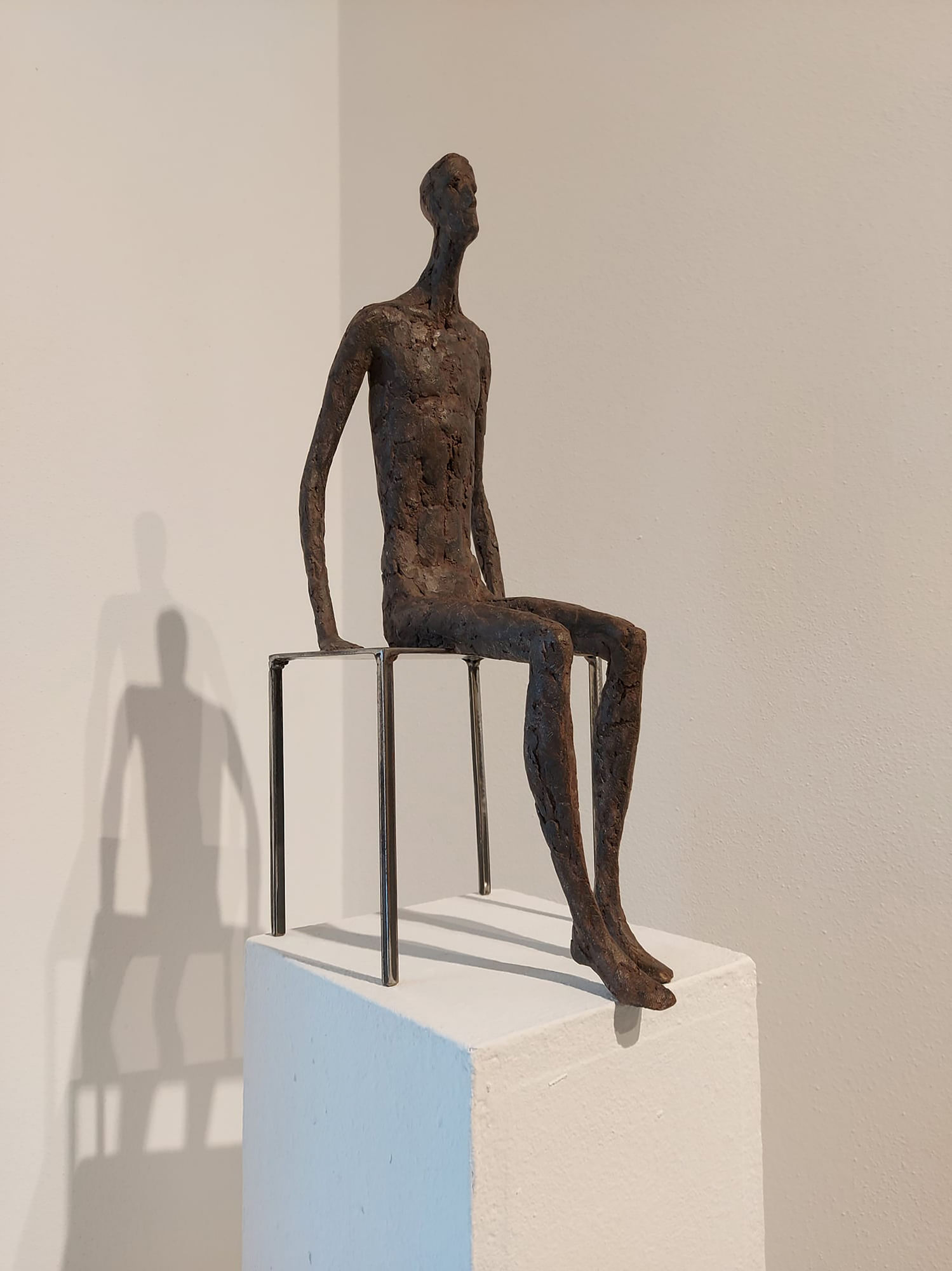 Gerald Moroder, Sitzend, 2017