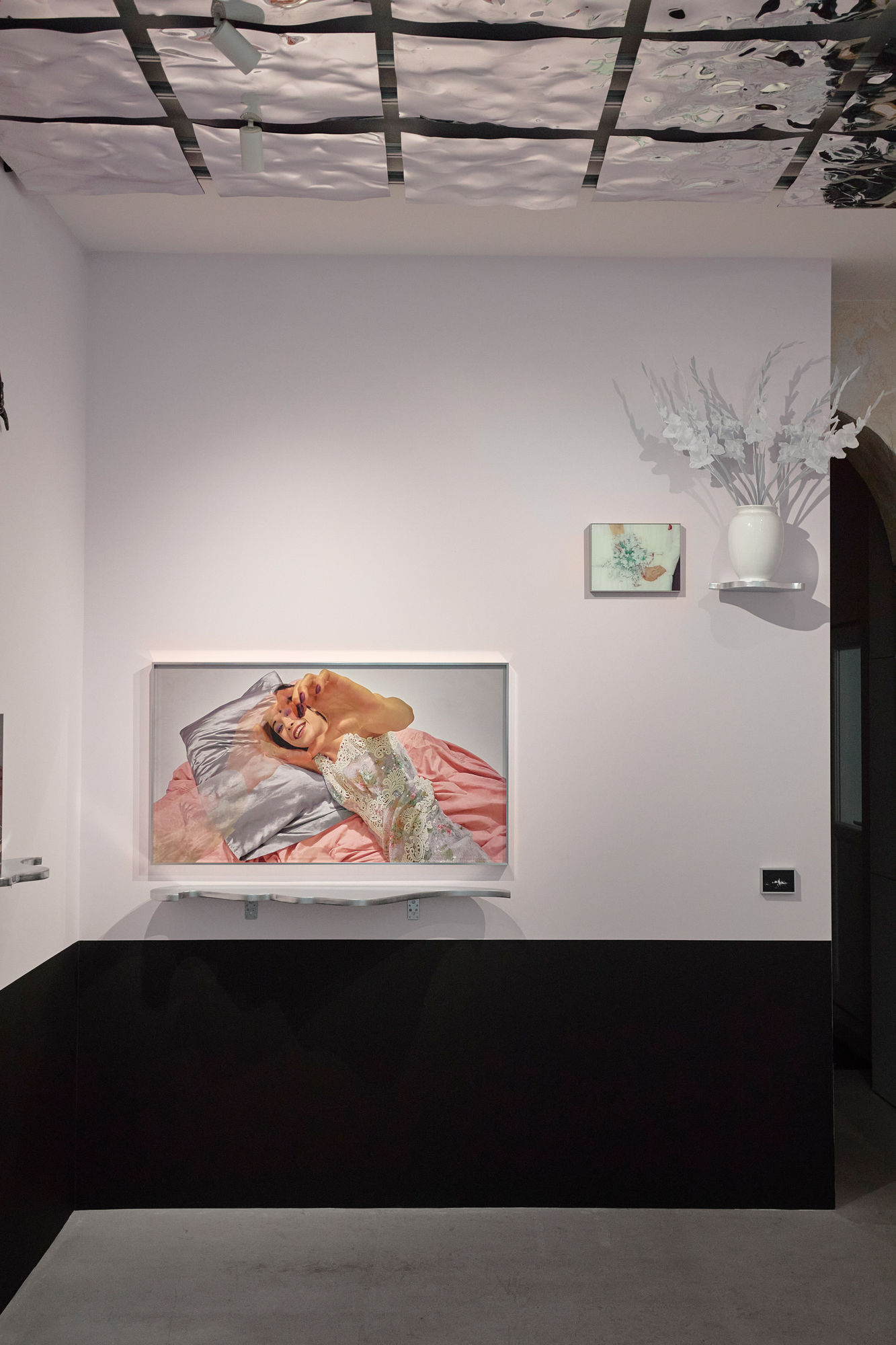 BRIDGE FALLING DOWN SOON RISING UP - Nhu Xuan Hua