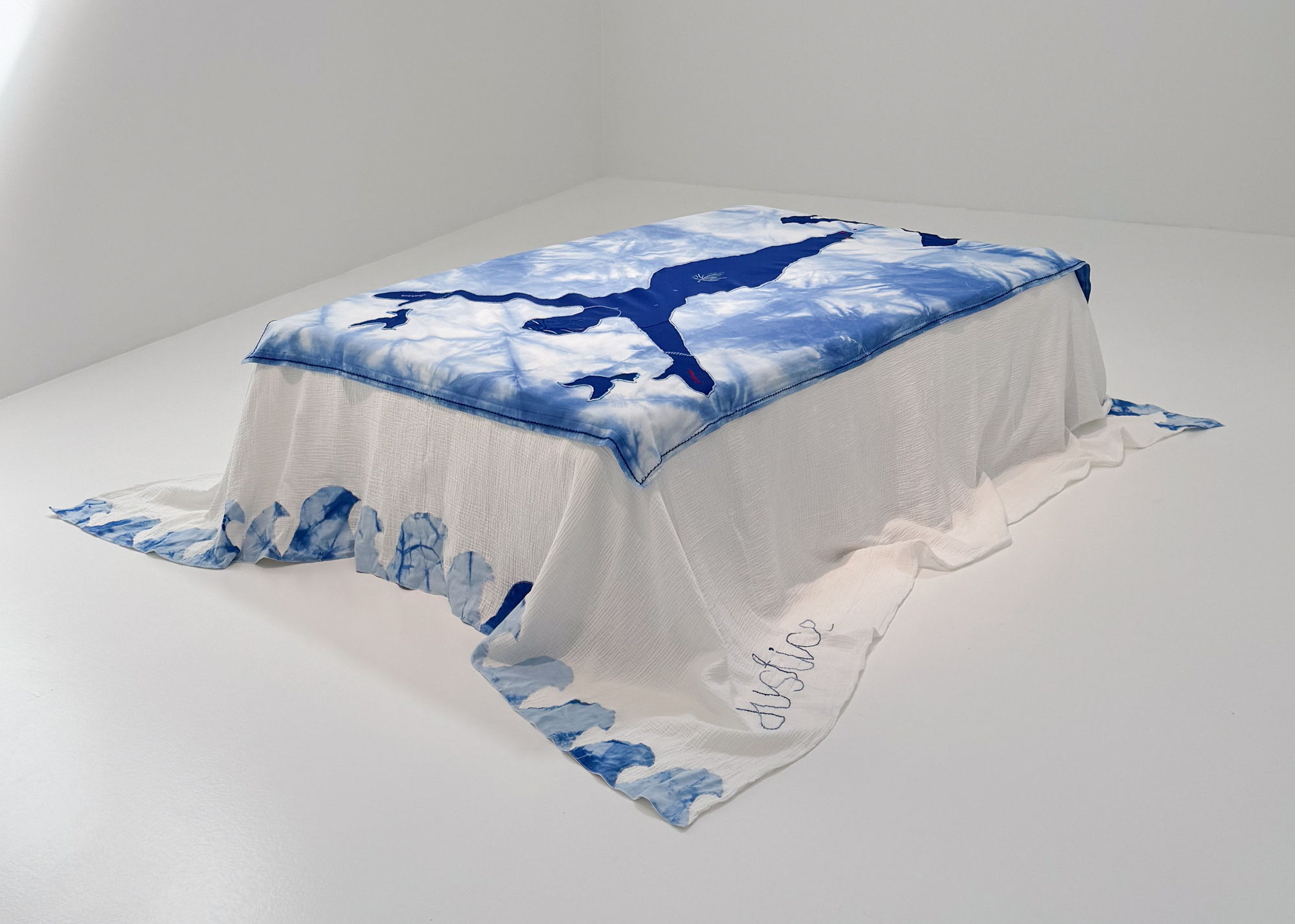 Rakel McMahon, Hv&iacute;la (Justice/Judgment), 2024