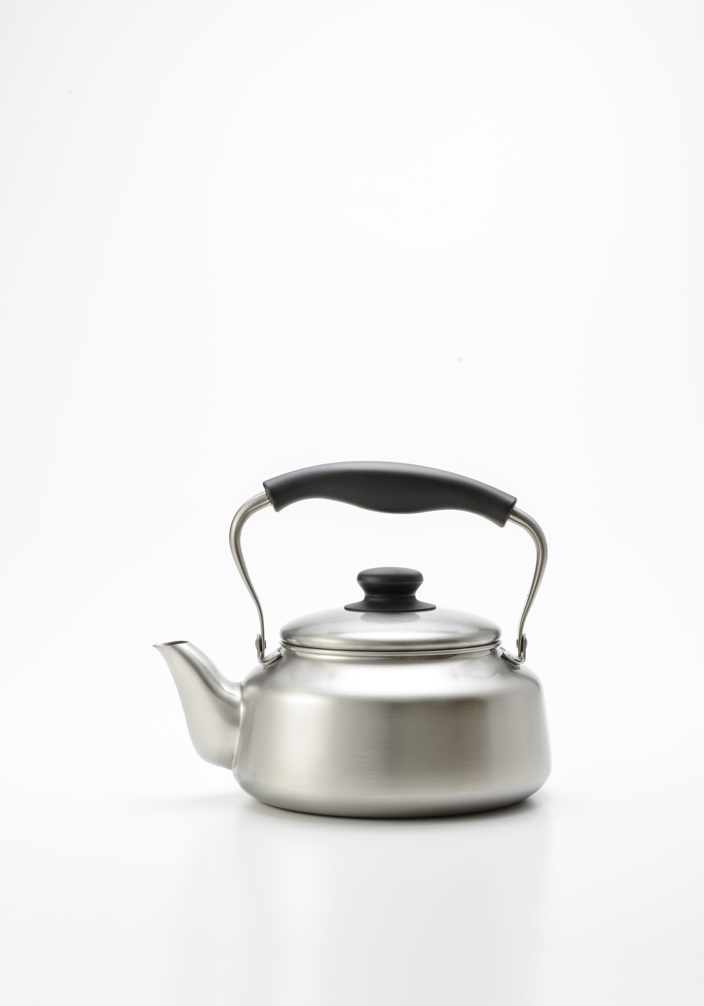 栁宗理, ステンレスケトル/ Yanagi Sori stainless kettle H18.5 × W17 × D24 cm