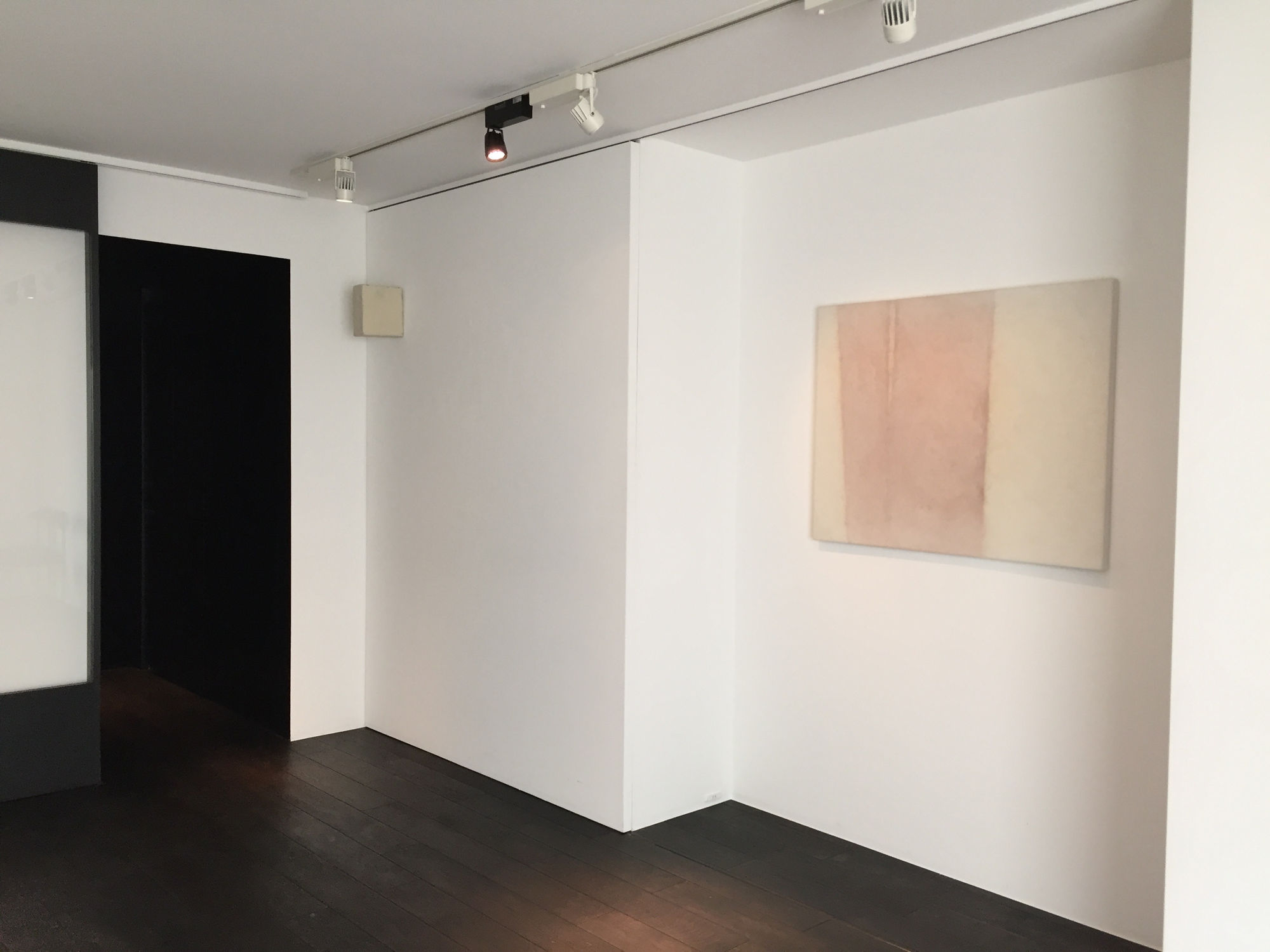 尹 煕倉：Sand River　砂の流れ – 鴨川 京都